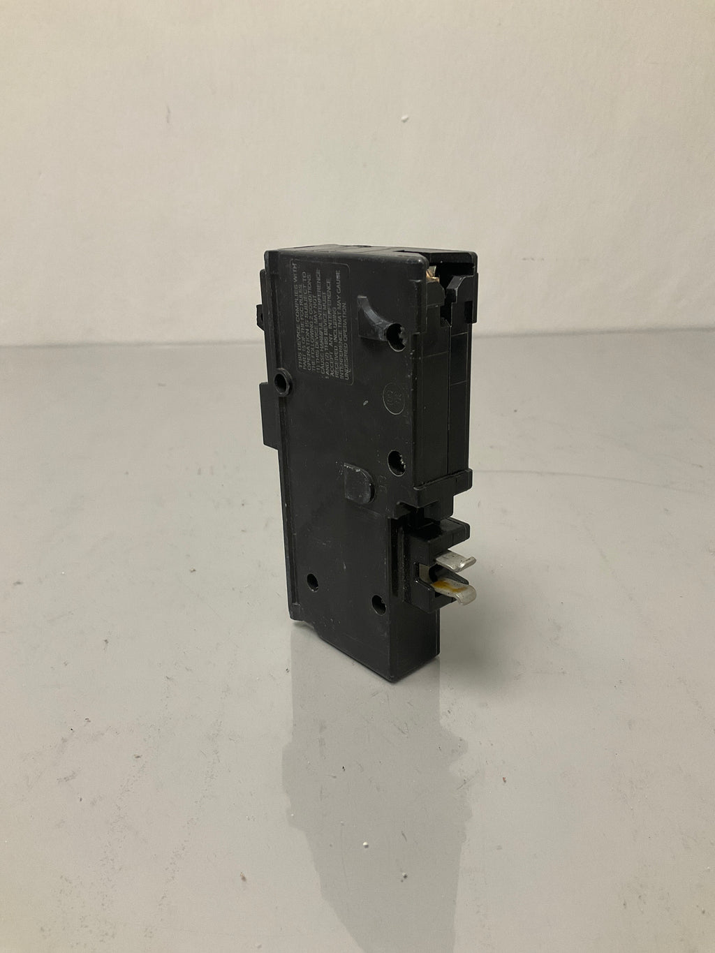 Used Square D HOM115PCAFI 1 Pole, 15 Amps, 120 Volts Circuit Breaker