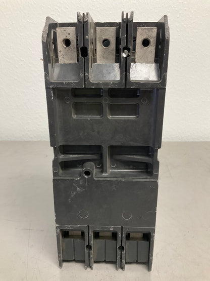 *CHIPPED* Used SFLA36ATO250 3 Pole, 250 Amps, 600 Volts