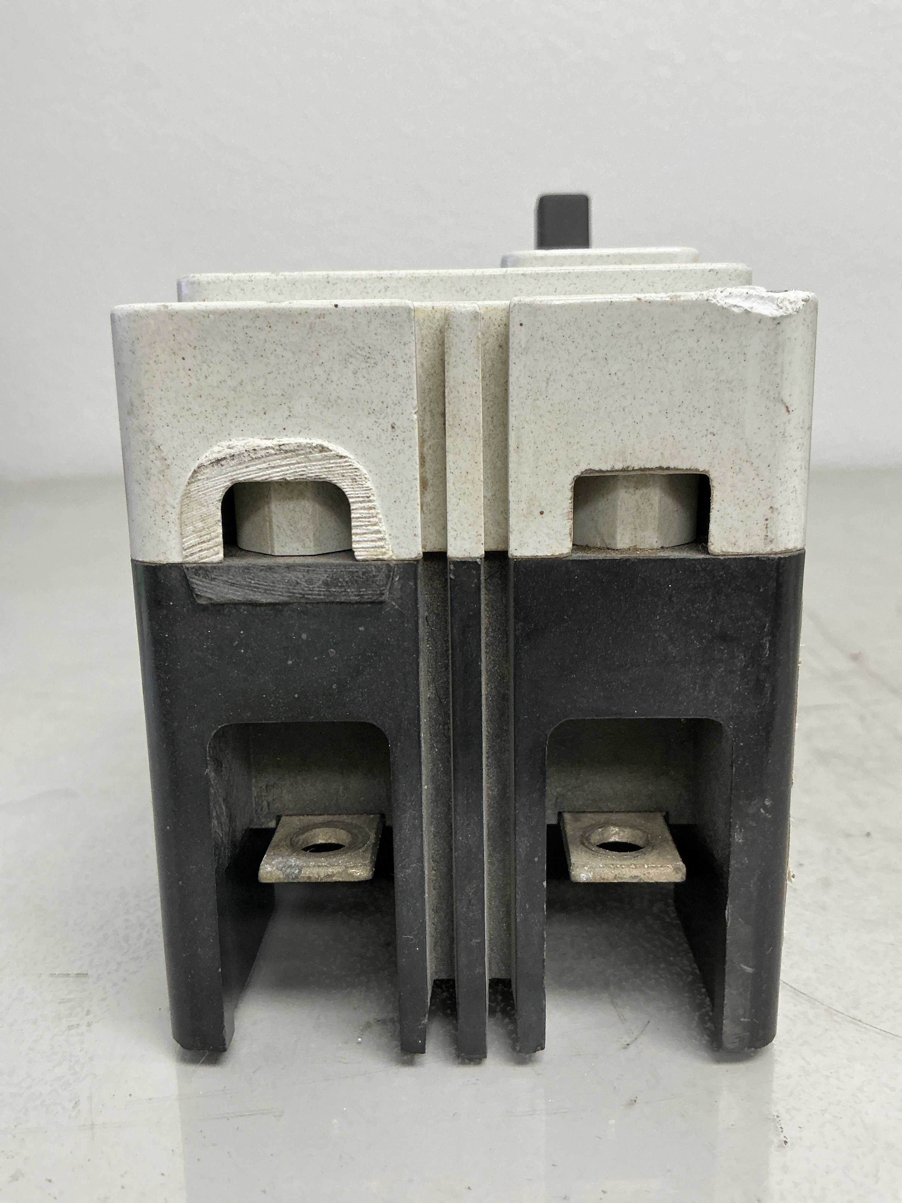 Used ED2225 2 Poles, 225 Amps, 240 Volts