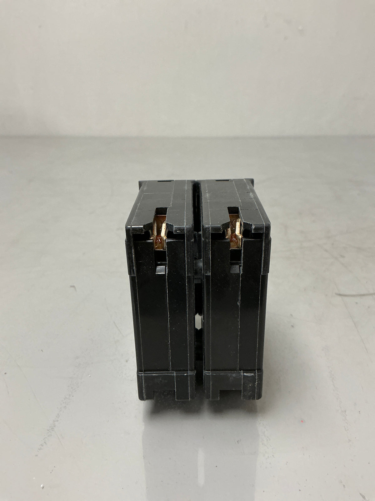 New Square D HOM240 2 Pole, 40 Amps, 240 Volts, Circuit Breaker