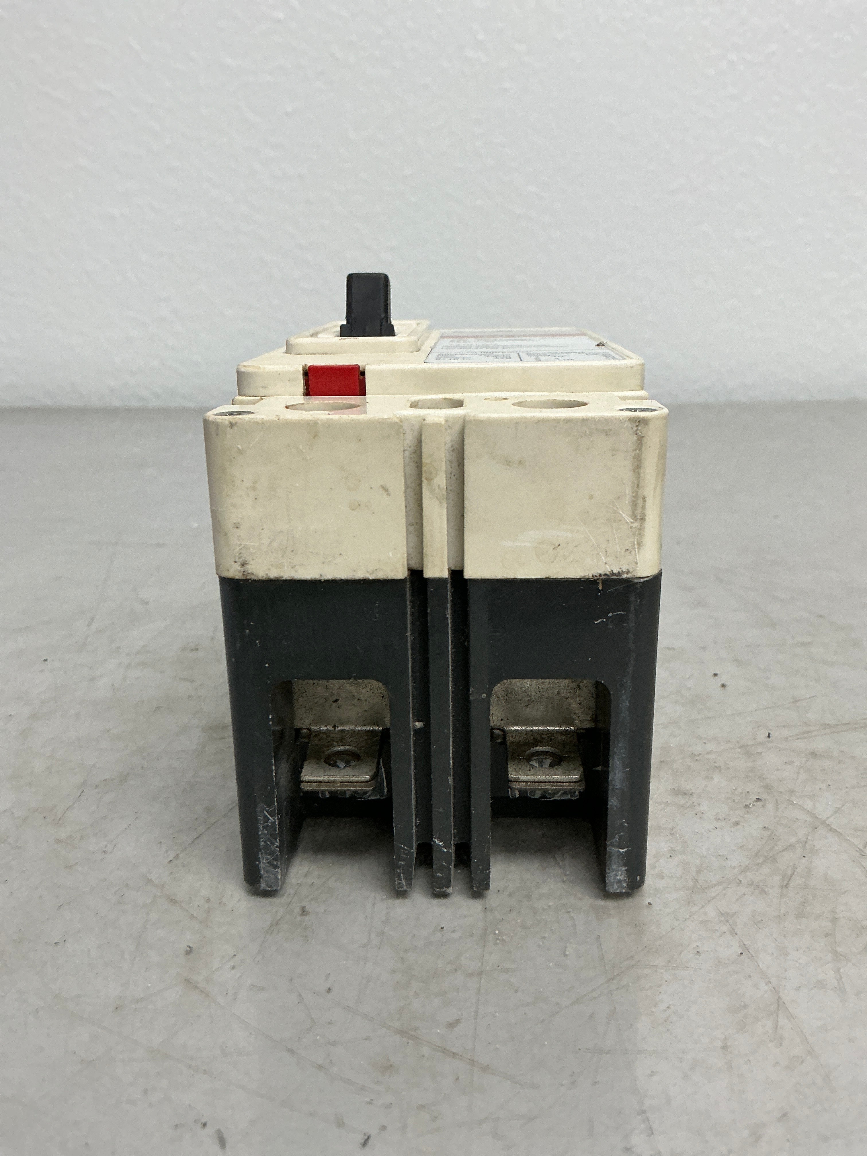 Used Eaton ED2150D01 2 Pole, 150 Amps, 240 Volts
