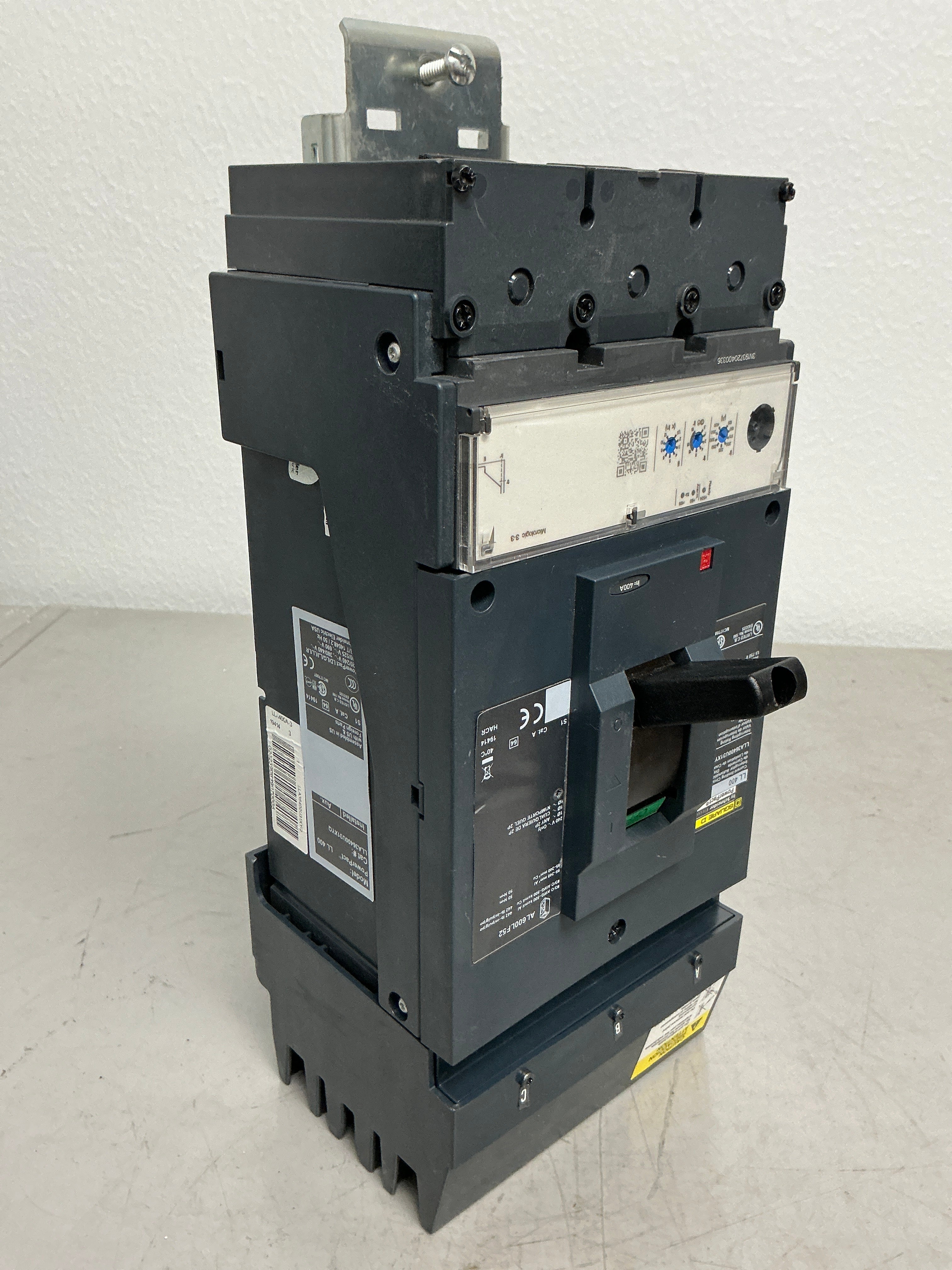 New Square D LLA36400U31XYQ 3 pole, 400 Amps, 600 Volts LLA36400