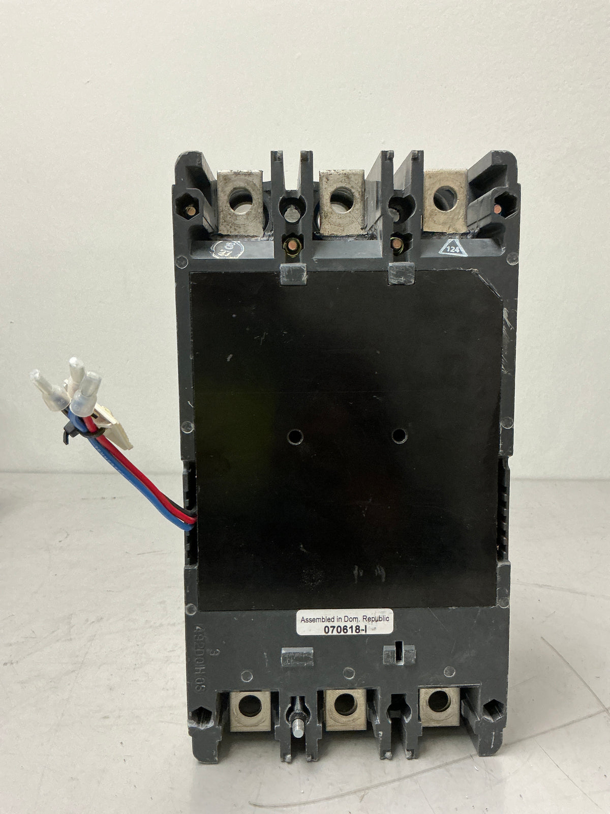 Used Eaton KD3300 3 Pole, 300 Amps, 600 Volts Circuit Breaker