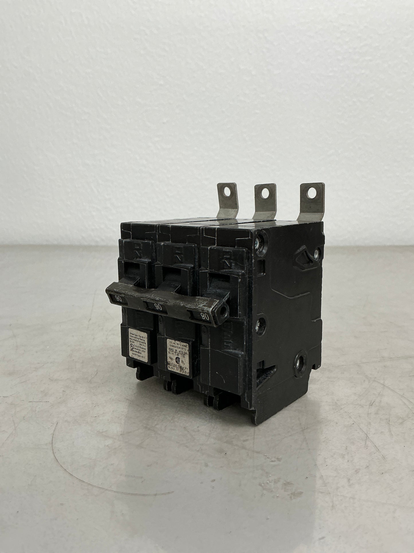 Used Simians B390H 3 Pole, 90 Amps, 240 Volts