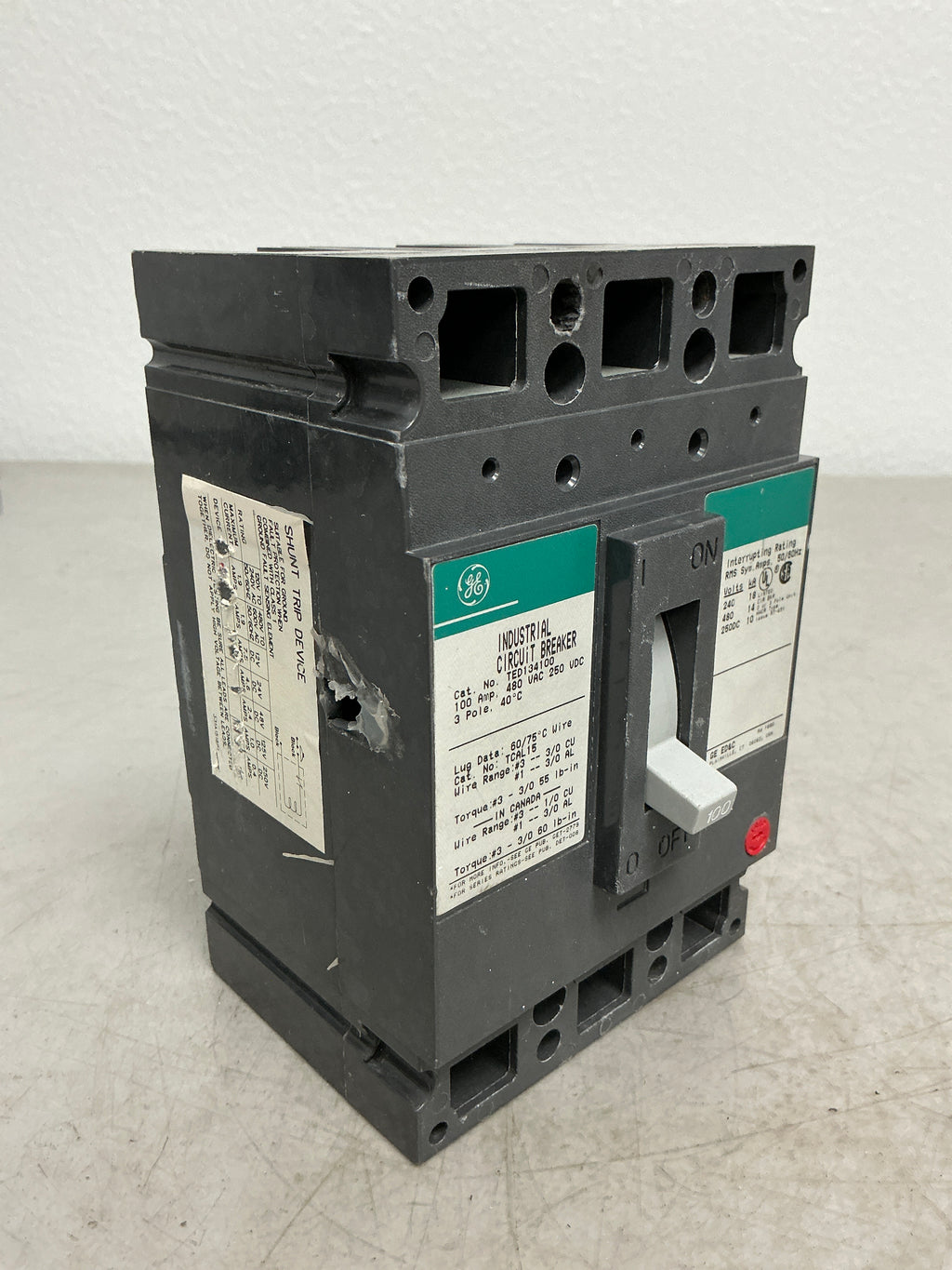 *CHIPPED* Used TED134100 3 Pole, 100 Amps, 480 Volts Circuit Breaker