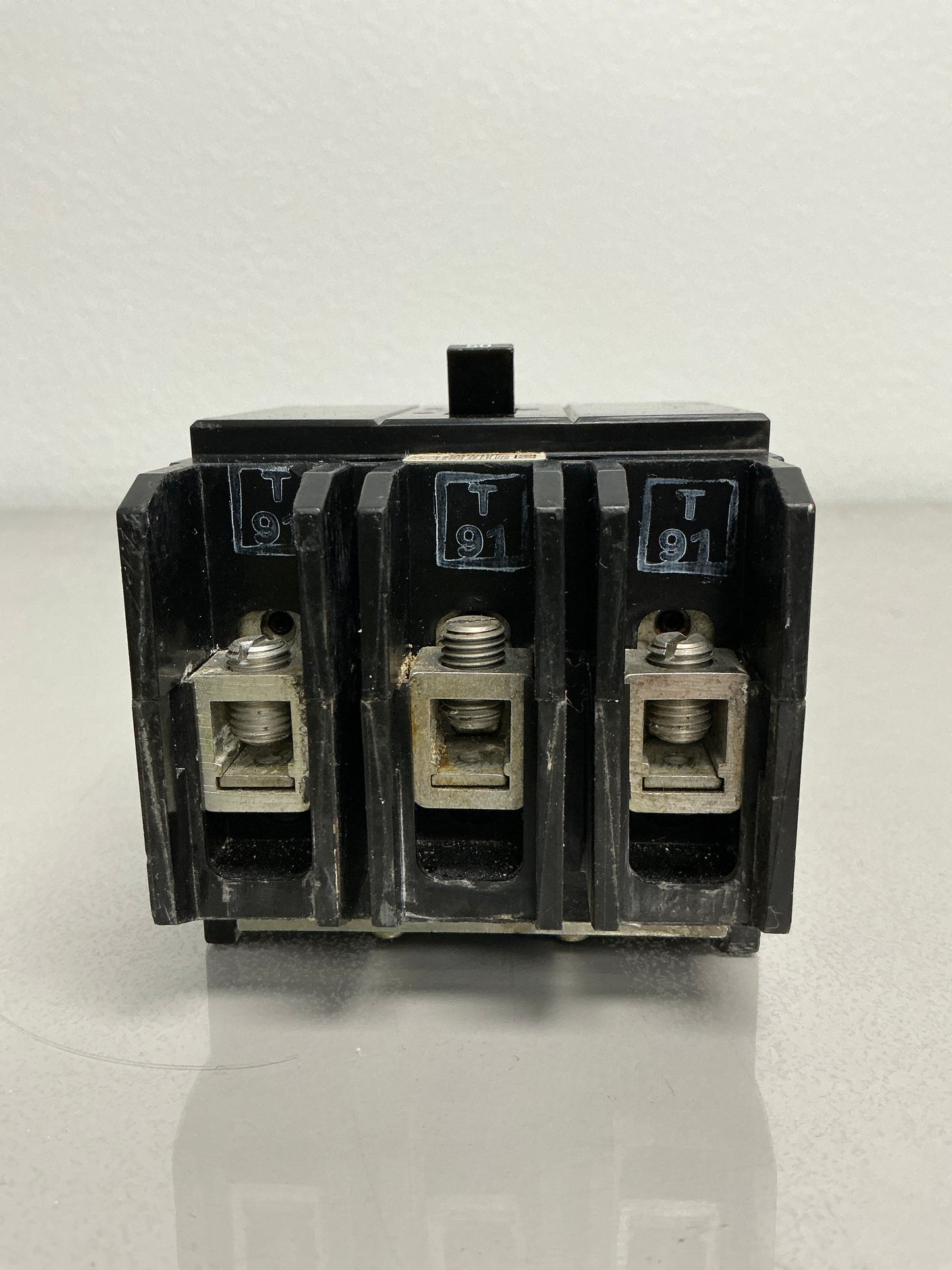 Used GHB3050 3 Pole, 50 Amps, 480/277 Volts