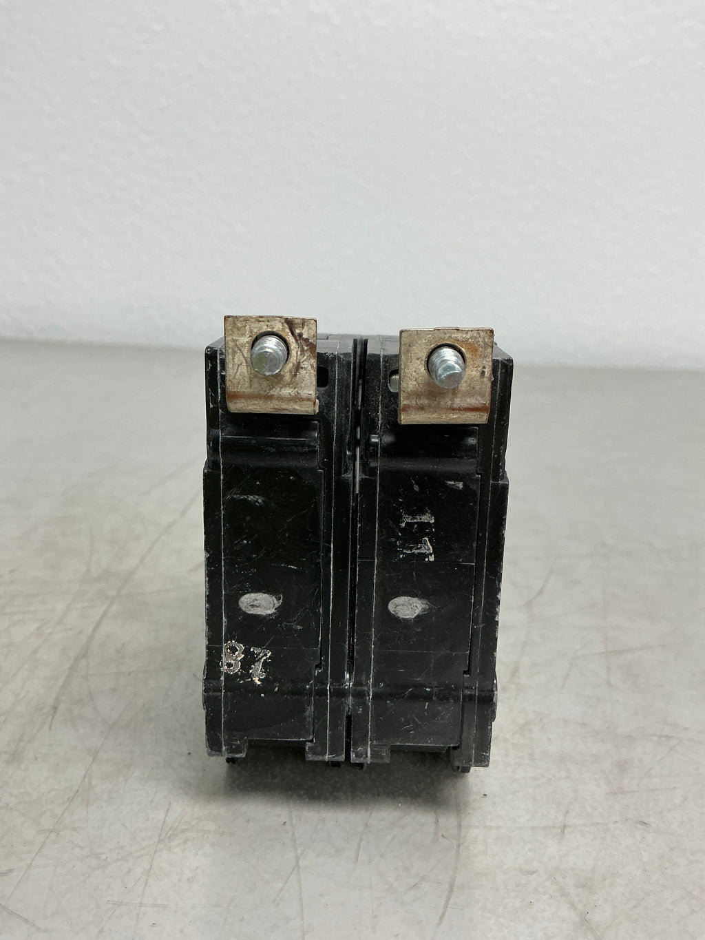 Used THQB21100 2 Pole, 100 Amps, 240 Volts