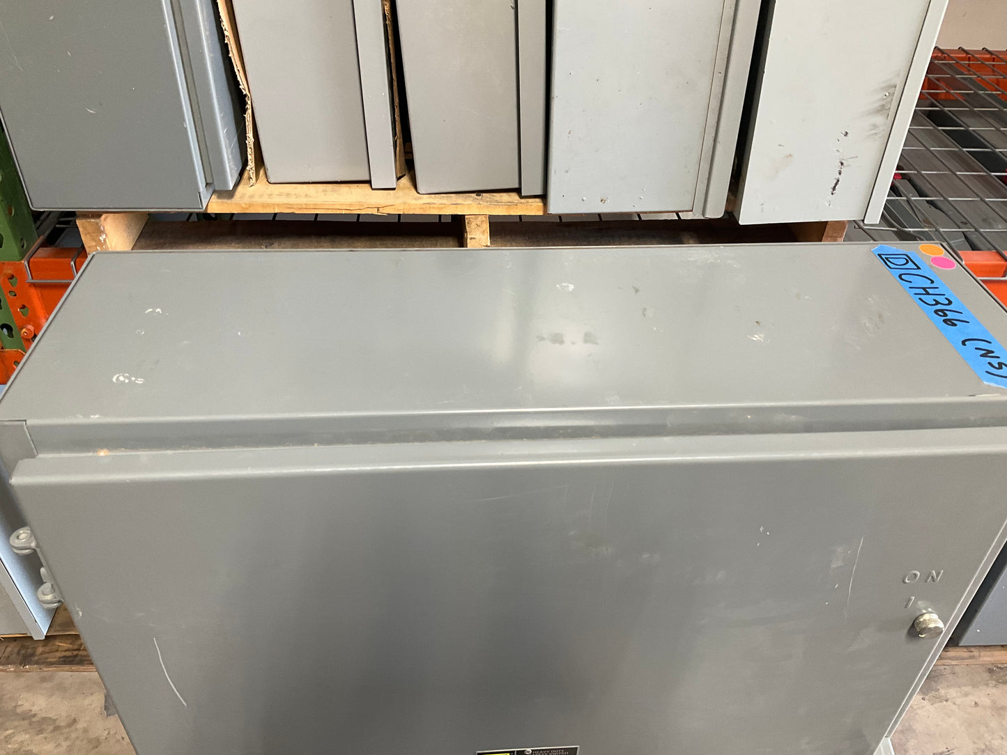 New Square D CH366 Disconnect 600 Amp 600 Volt Fusible Indoor