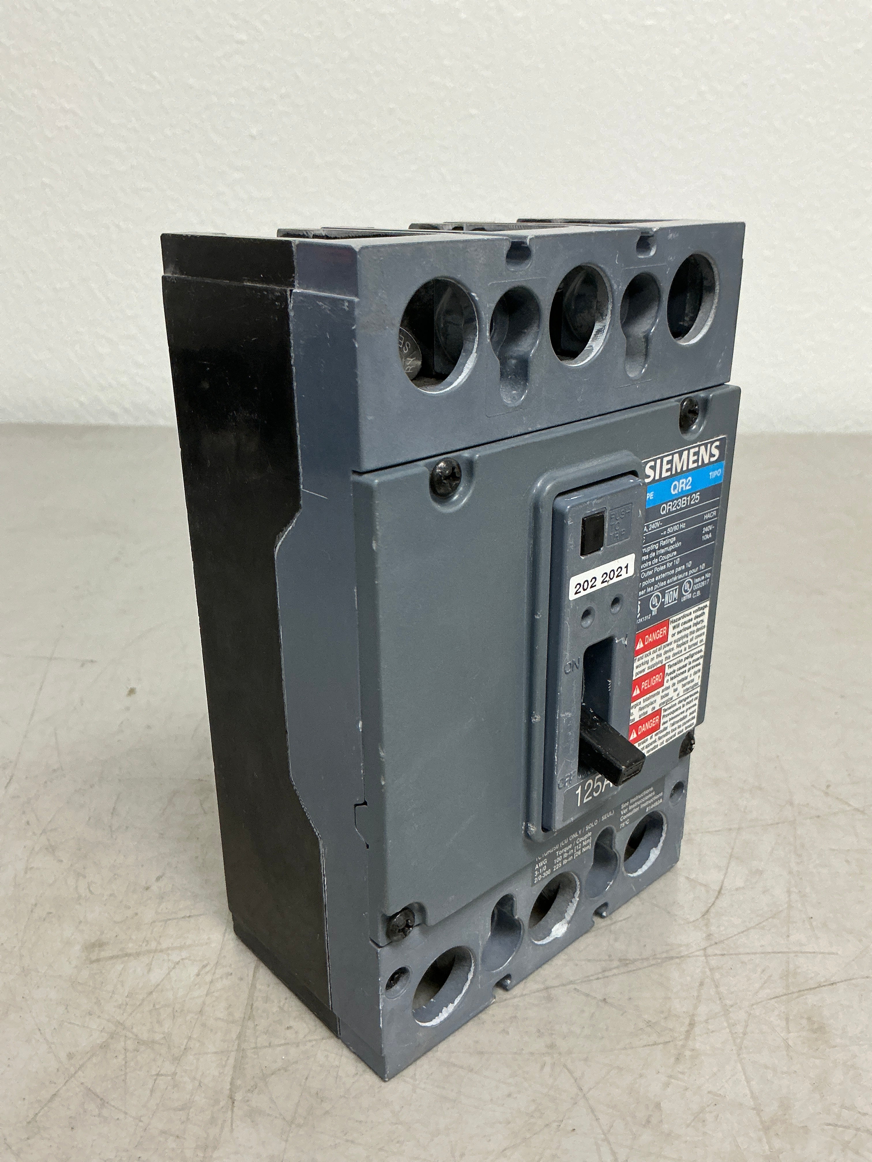 New Siemens QR23B125 3 Pole, 125 Amps, 240 Volts Circuit Breaker