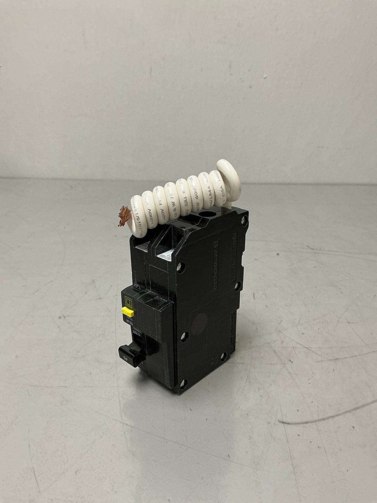New Square D QO240GFI 2 Poles, 40 Amps, 240 Volts Circuit Breaker