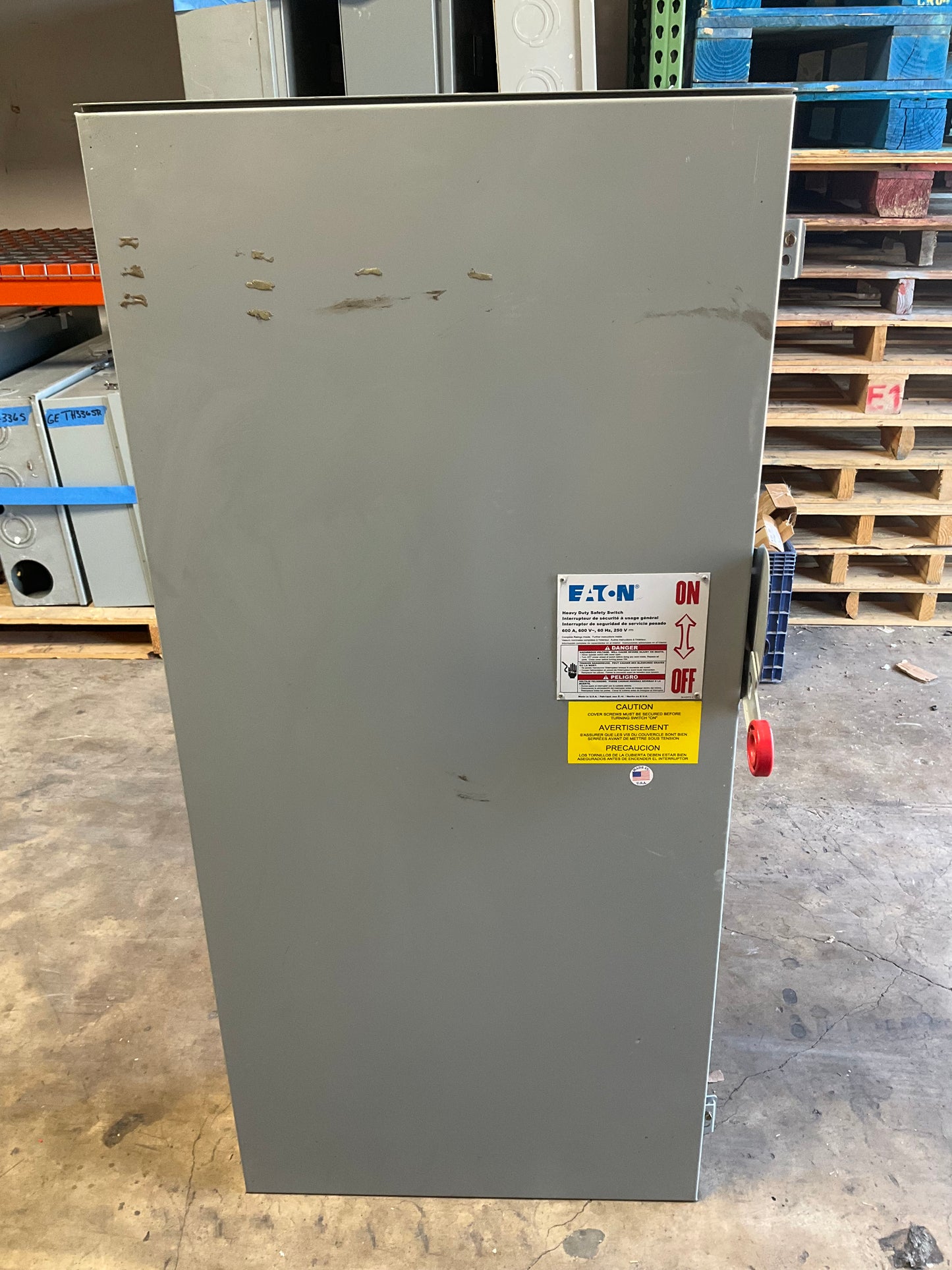 New Eaton DH366URK Disconnect 600 Amp 600 Volt Non Fusbile Outdoor