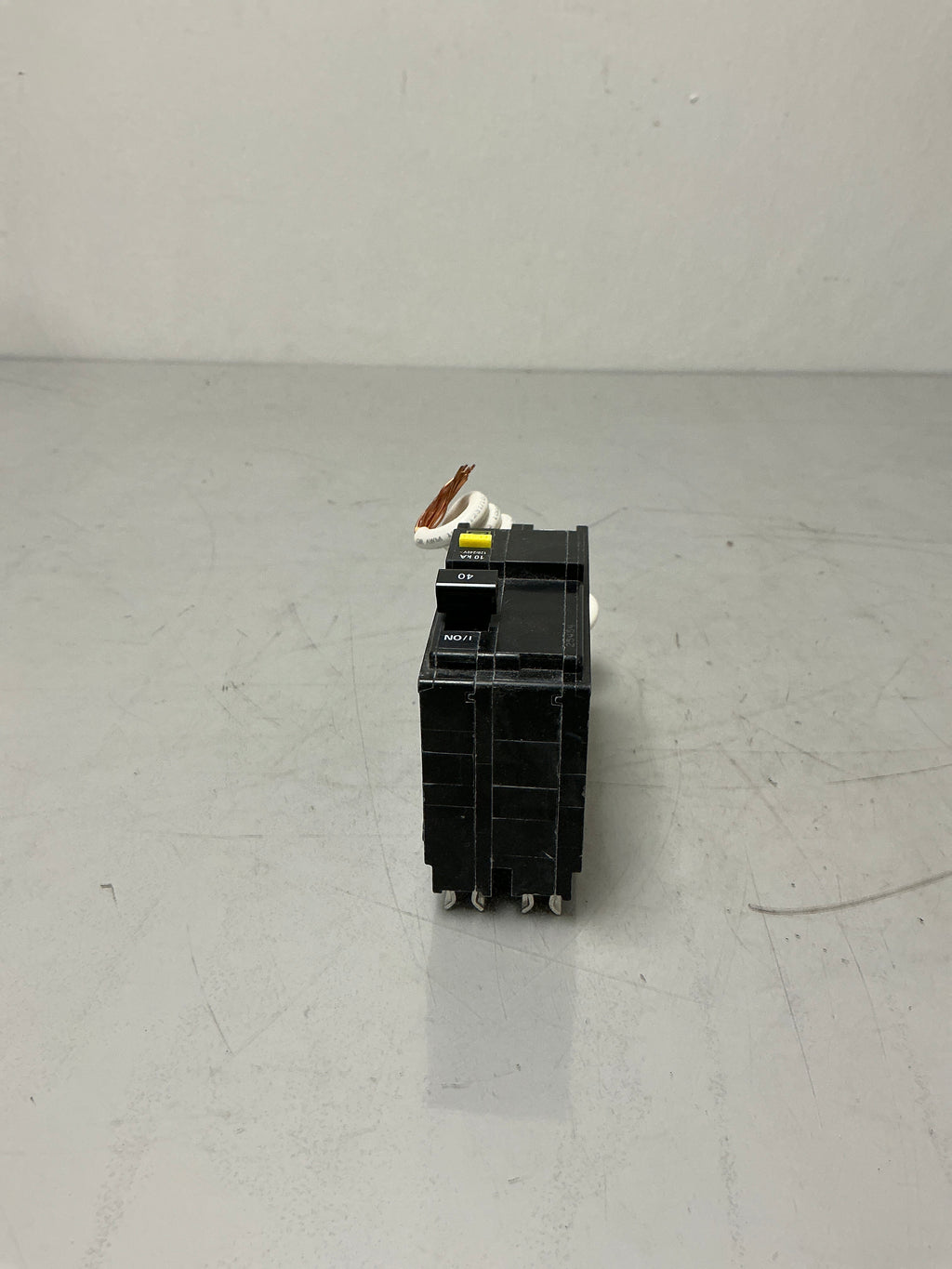 New Square D QO240GFI 2 Poles, 40 Amps, 240 Volts Circuit Breaker