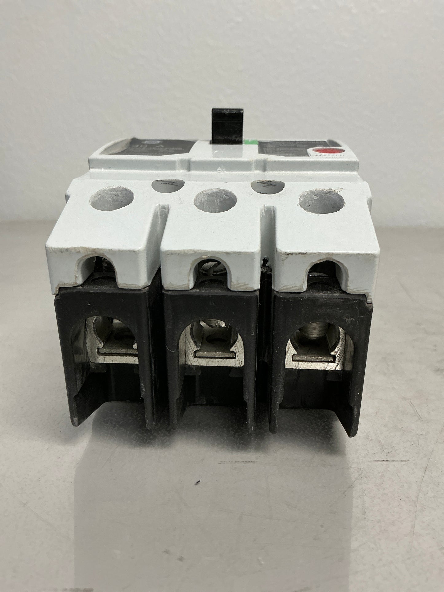 Used ABB TEYL3040B 3 Pole, 40 Amps