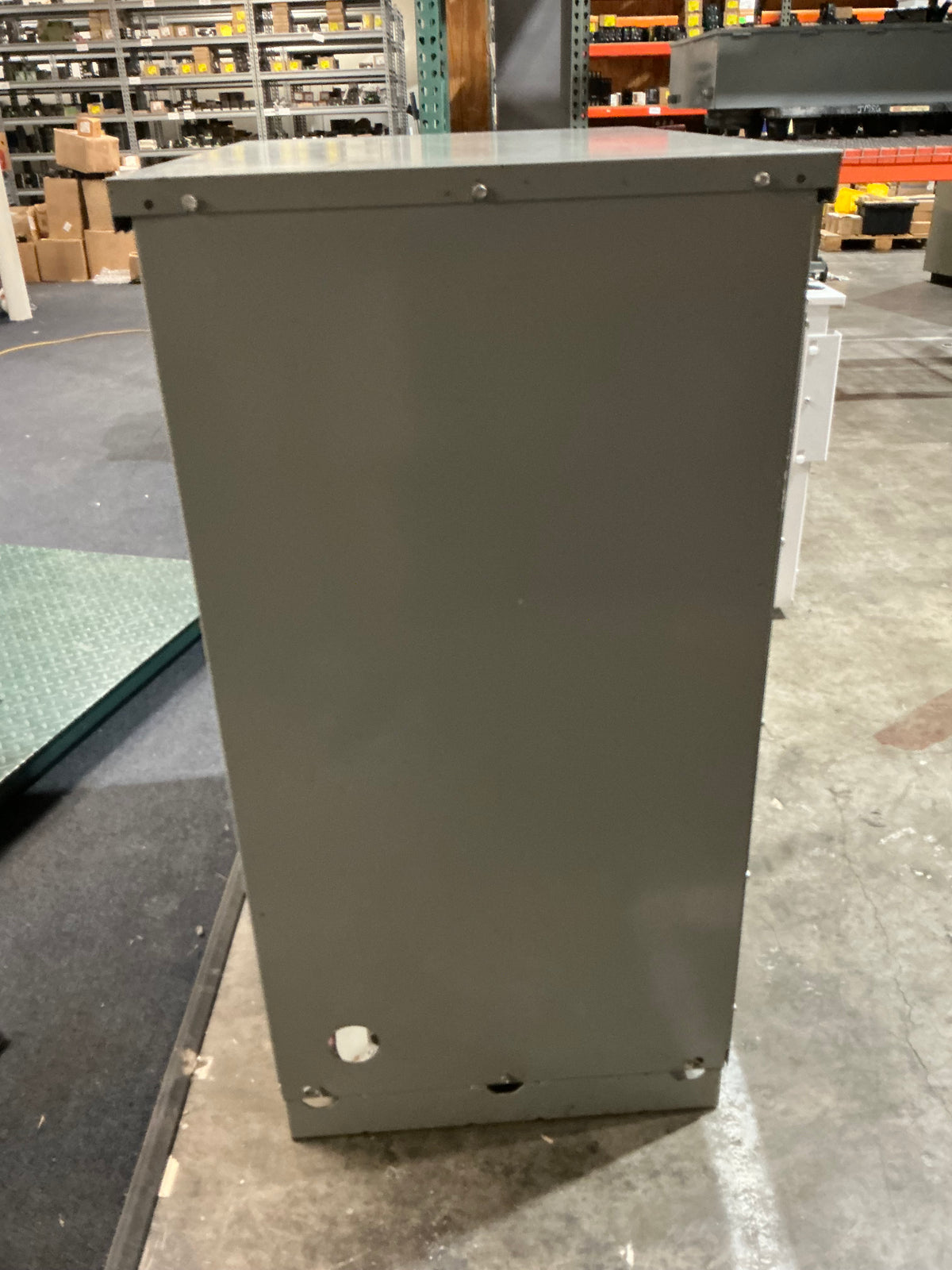 Used Siemens 3F3Y112F 112.5 KVA 3PH 480 Primary 208/120 Secondary Transformer