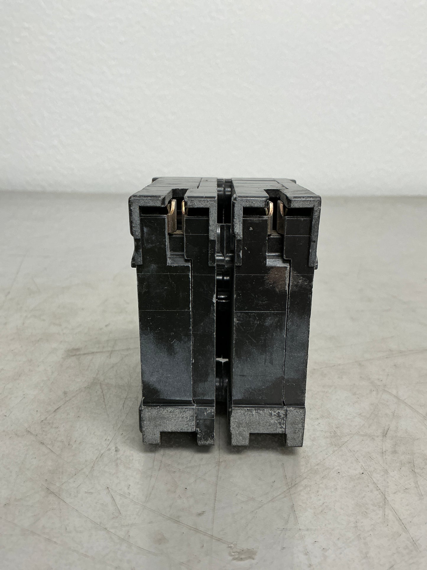Used Siemens Q225 2 Pole, 25 Amps, 240 Volts