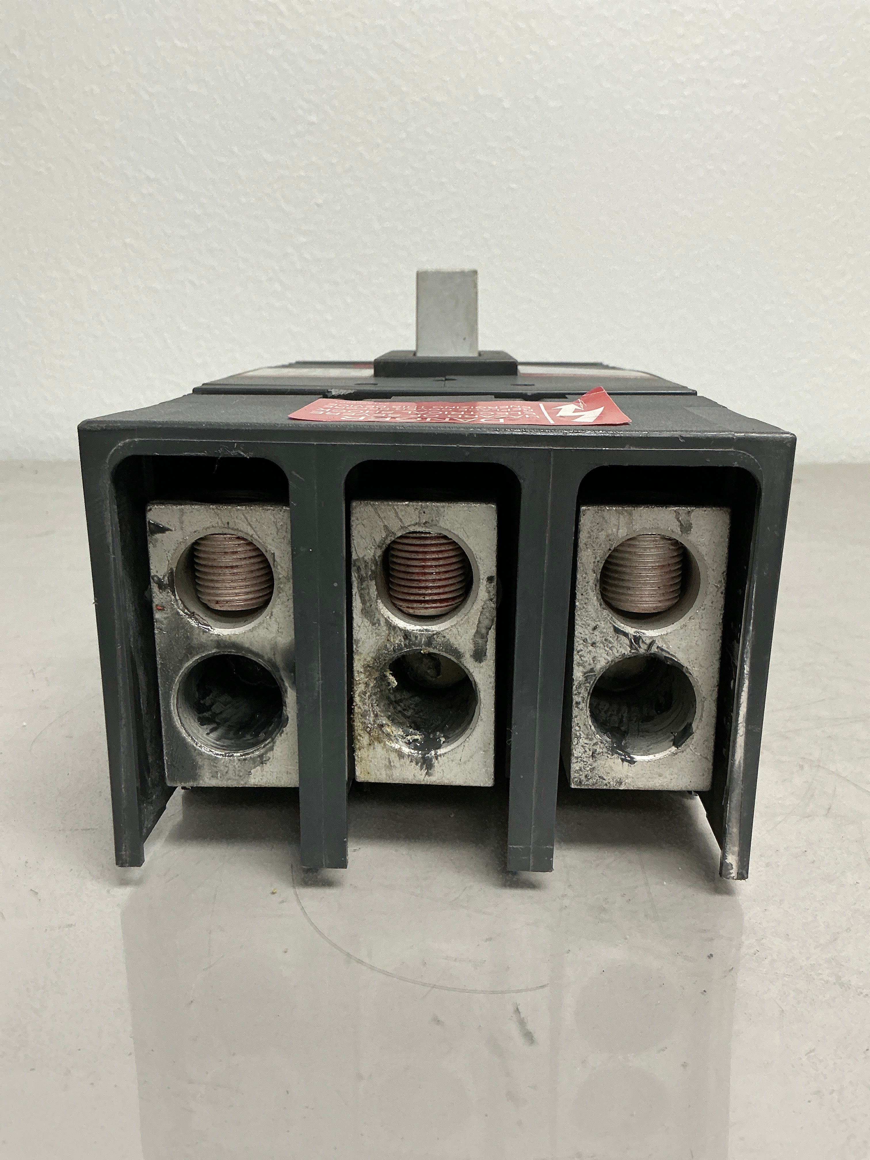 Used SGLA36AT0400 3 Pole, 400 Amps, 600 Volts