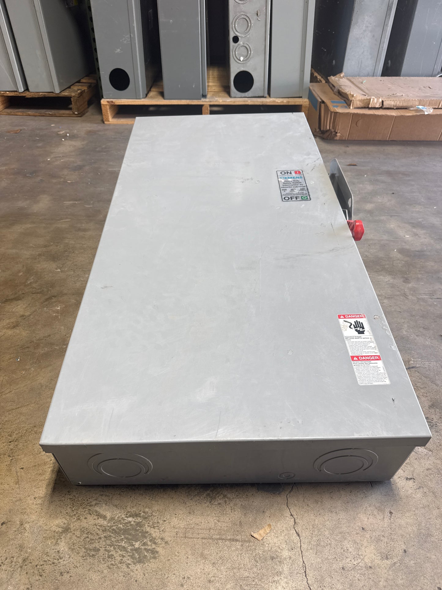 Used Siemens HF366NRA Disconnect 600 Amp 600 Volt Fusbile Outdoor 3R