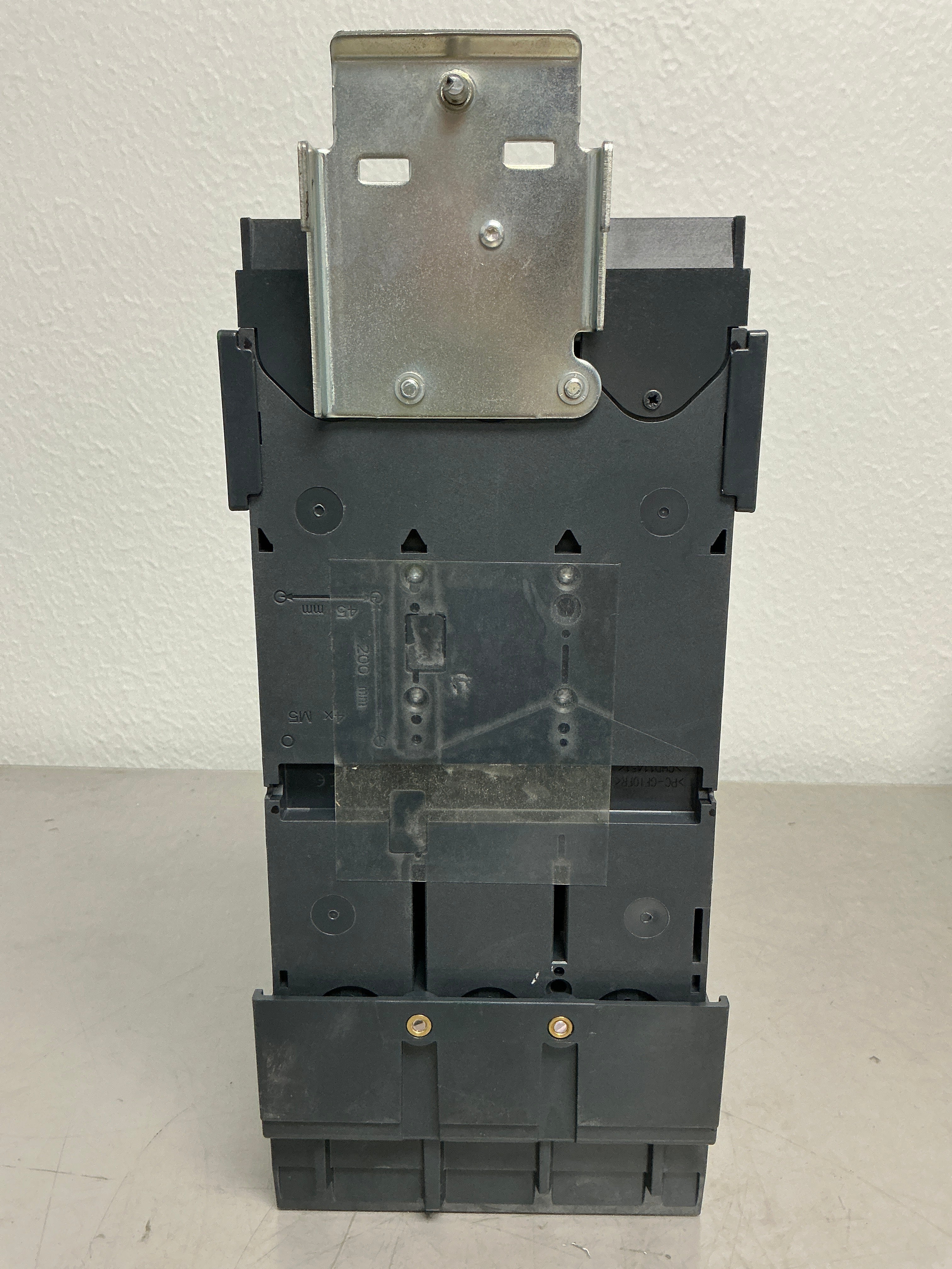 Used Square D LJA36400CU44X 3 Pole, 400 Amps,600 Volts Circuit Breaker