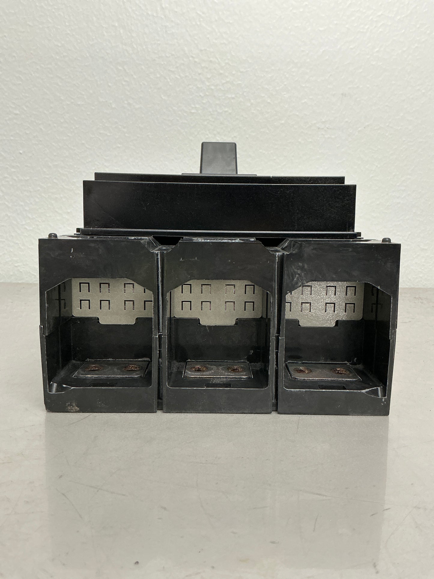 Used Square D MGP36800 3 Pole, 800 Amps, 480 Volts