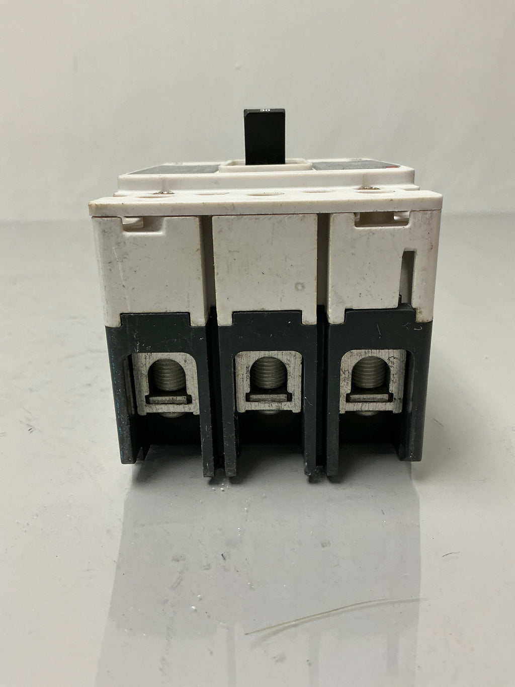Used Siemens HEB3B030 3 Pole, 30 Amps, Circuit Breaker