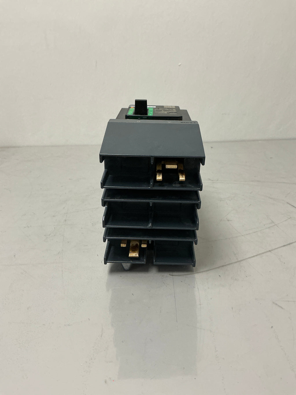 New Square D BDA24040 2 Pole, 40 Amps, 480 Volts Circuit Breaker