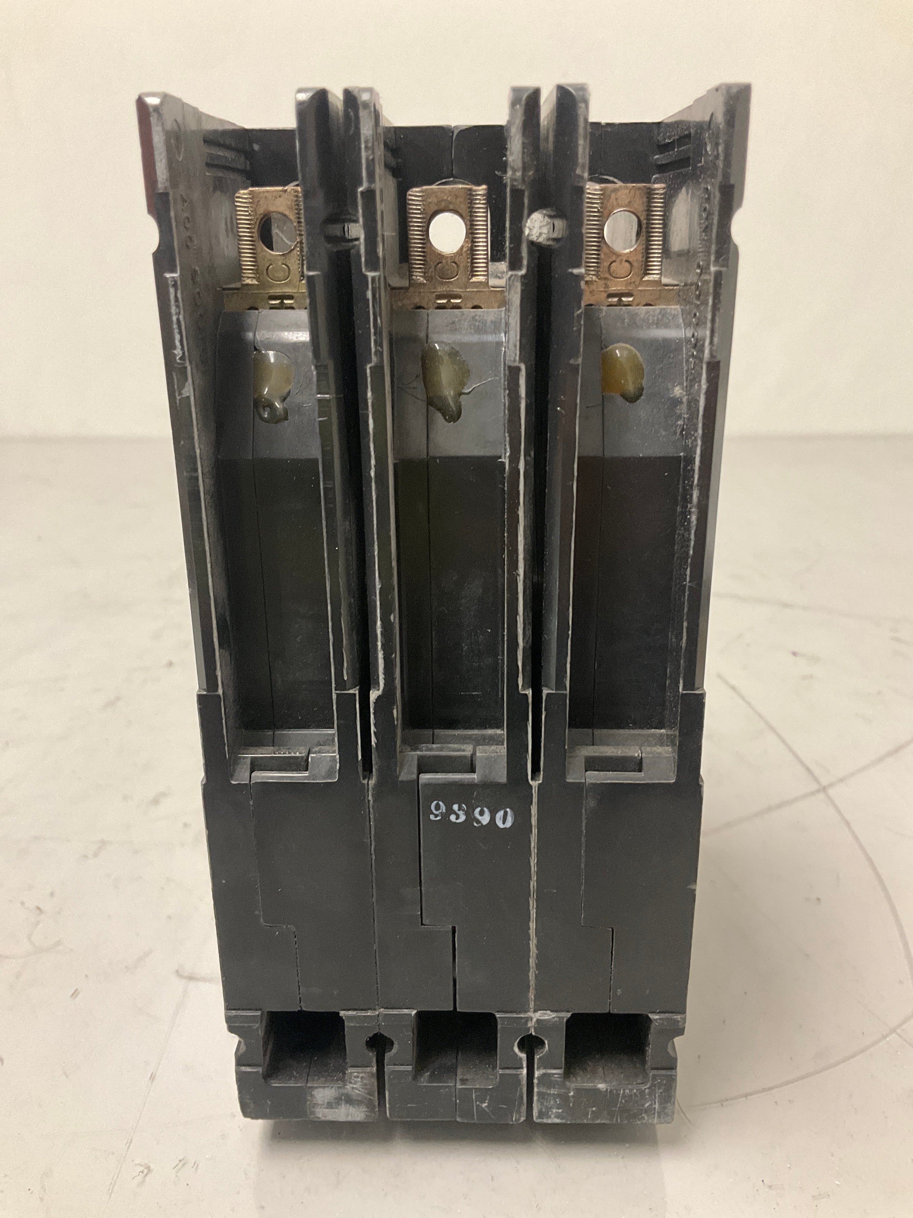 Used Siemens HHED63B060 3 Pole, 60 Amps, 480 Volts Circuit Breaker