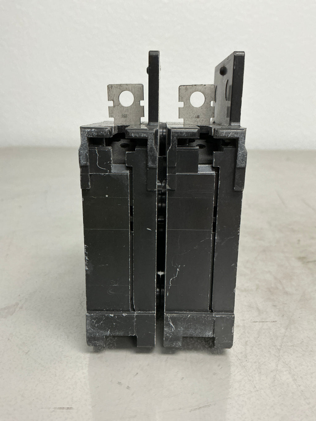 New BQ2B020 2 Pole, 20 Amps, 240 Volts