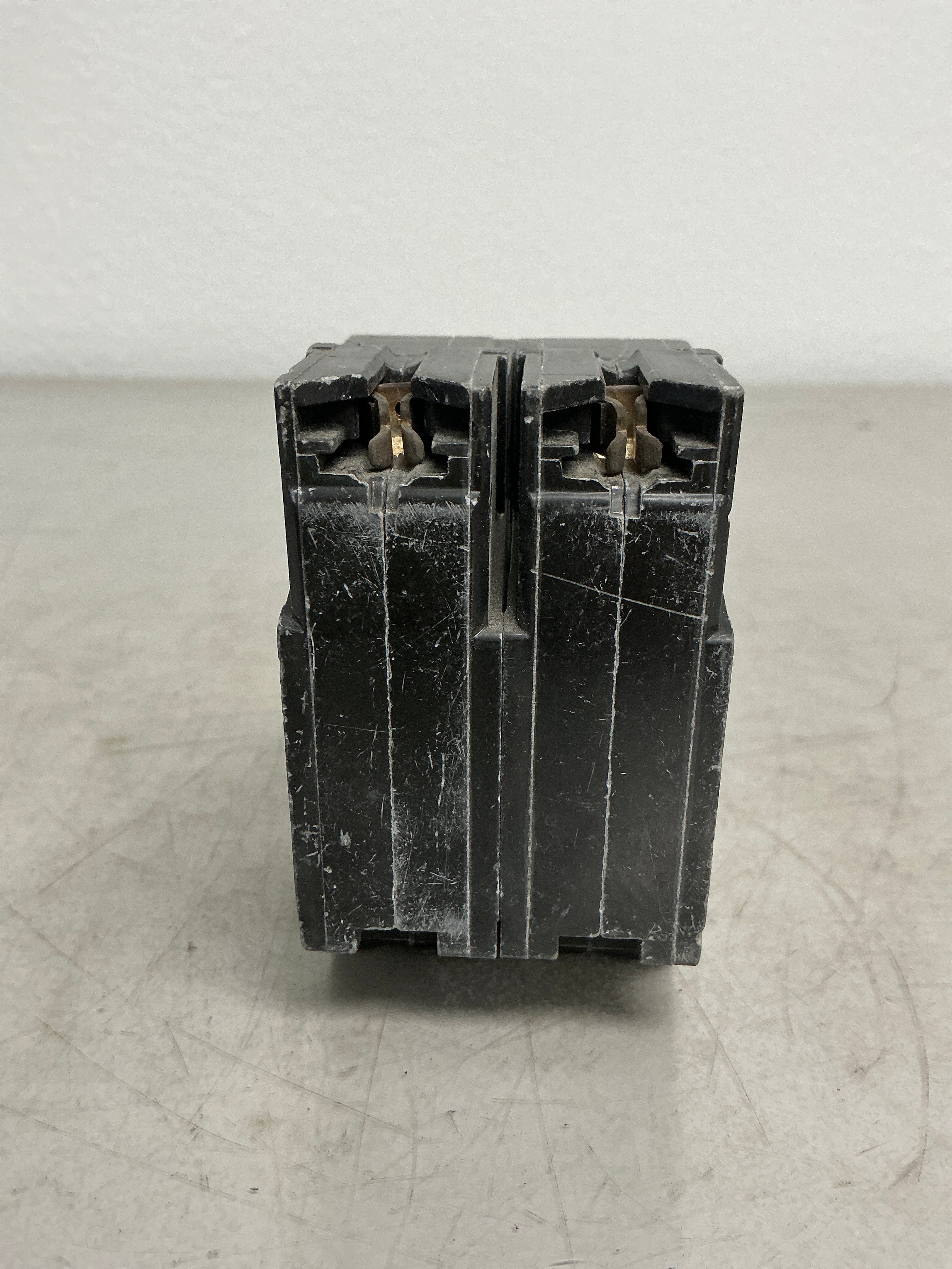 Used THQL2115 2 Pole, 15 Amps, 240 Volts