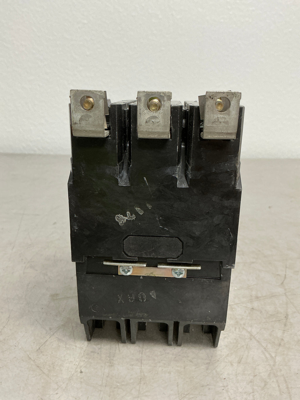 Used TEY390 3 Pole, 90 Amps, 480 Volts Circuit Breaker