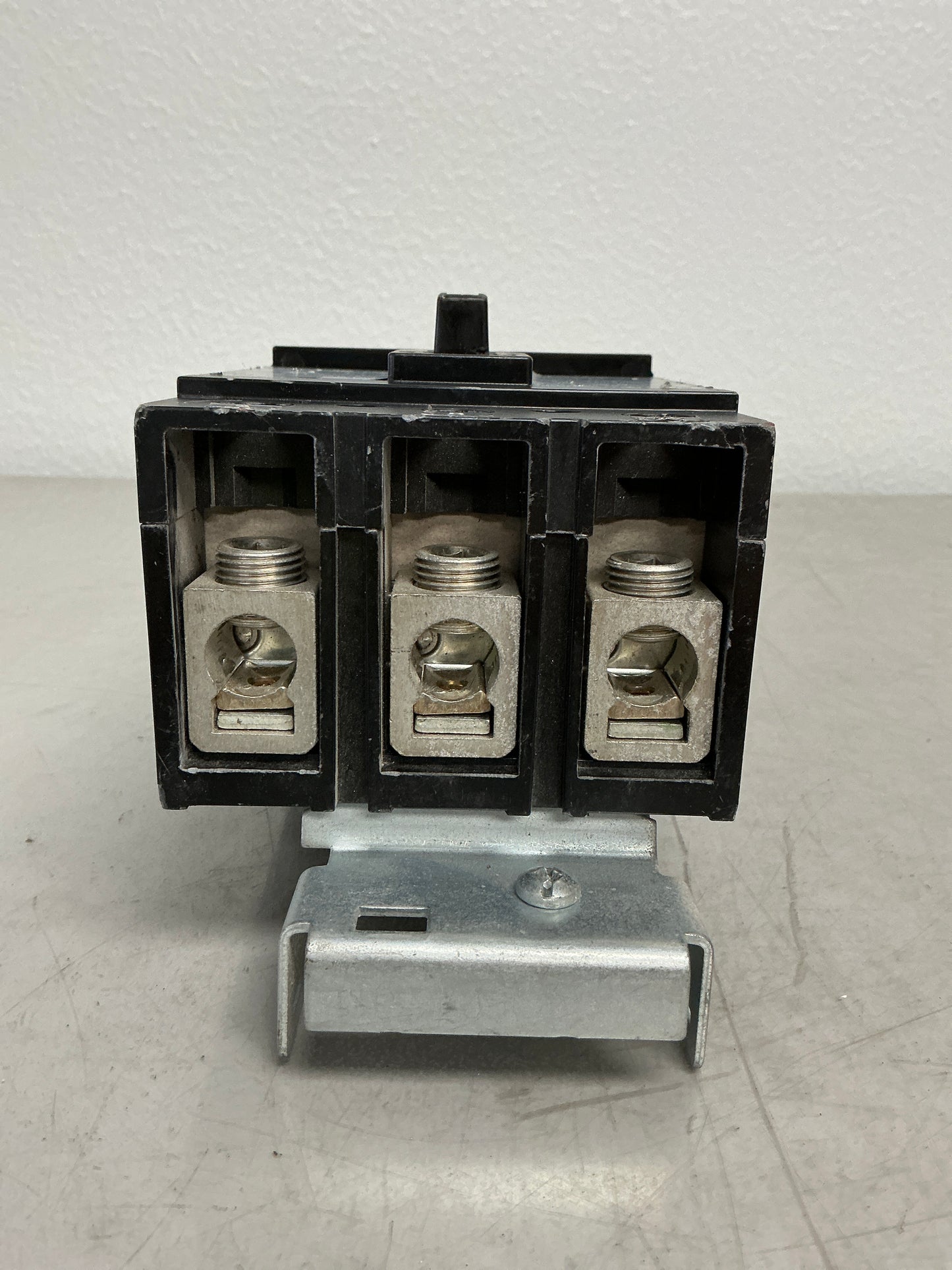 Used Square D QDA32125 3 Pole, 125 Amps