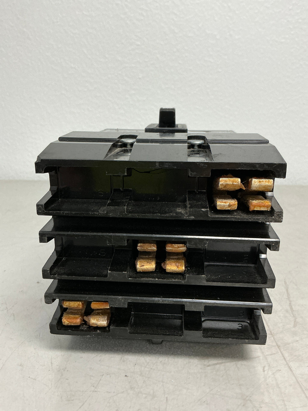 Used Square D QDA32125 3 Pole, 125 Amps