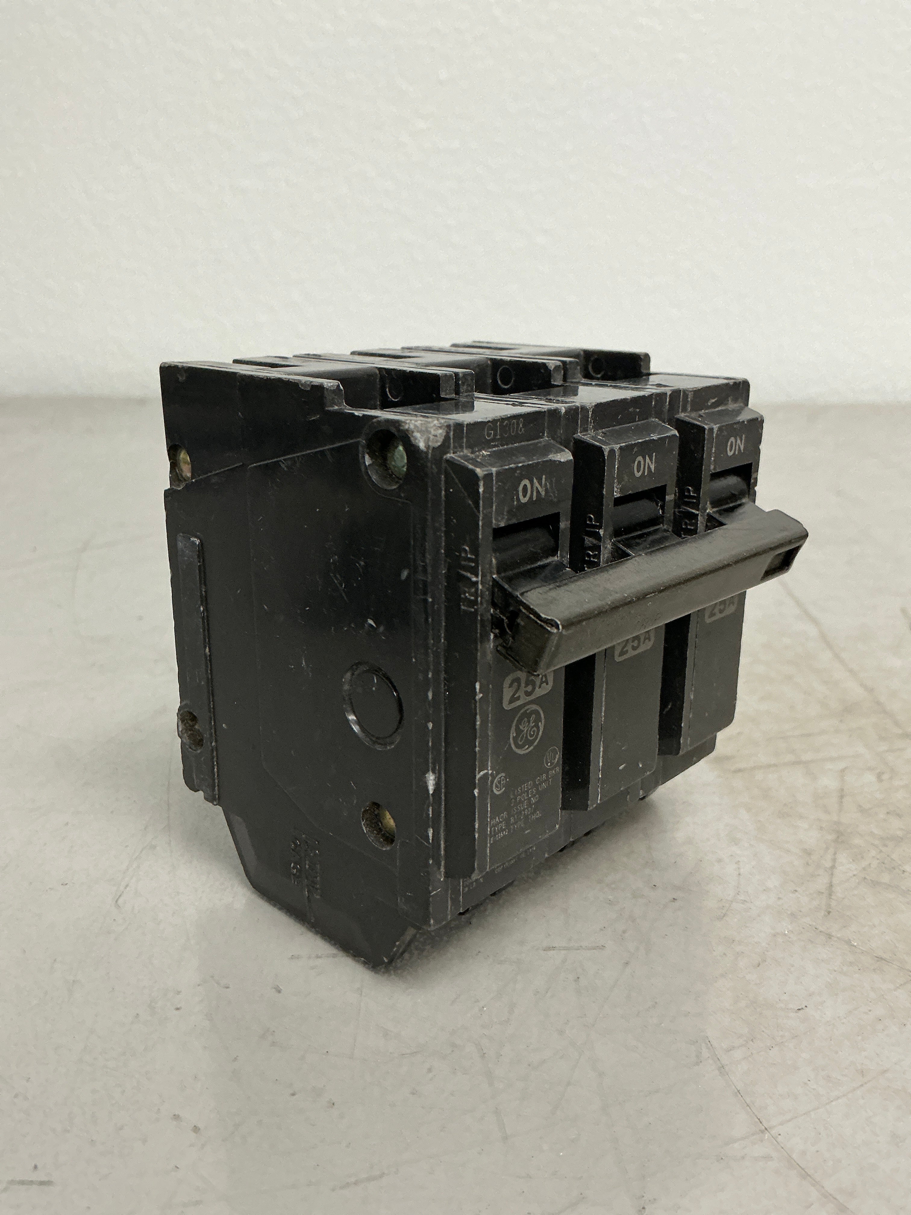 Used THQL32025 3 Pole, 25 Amps, 240 Volts