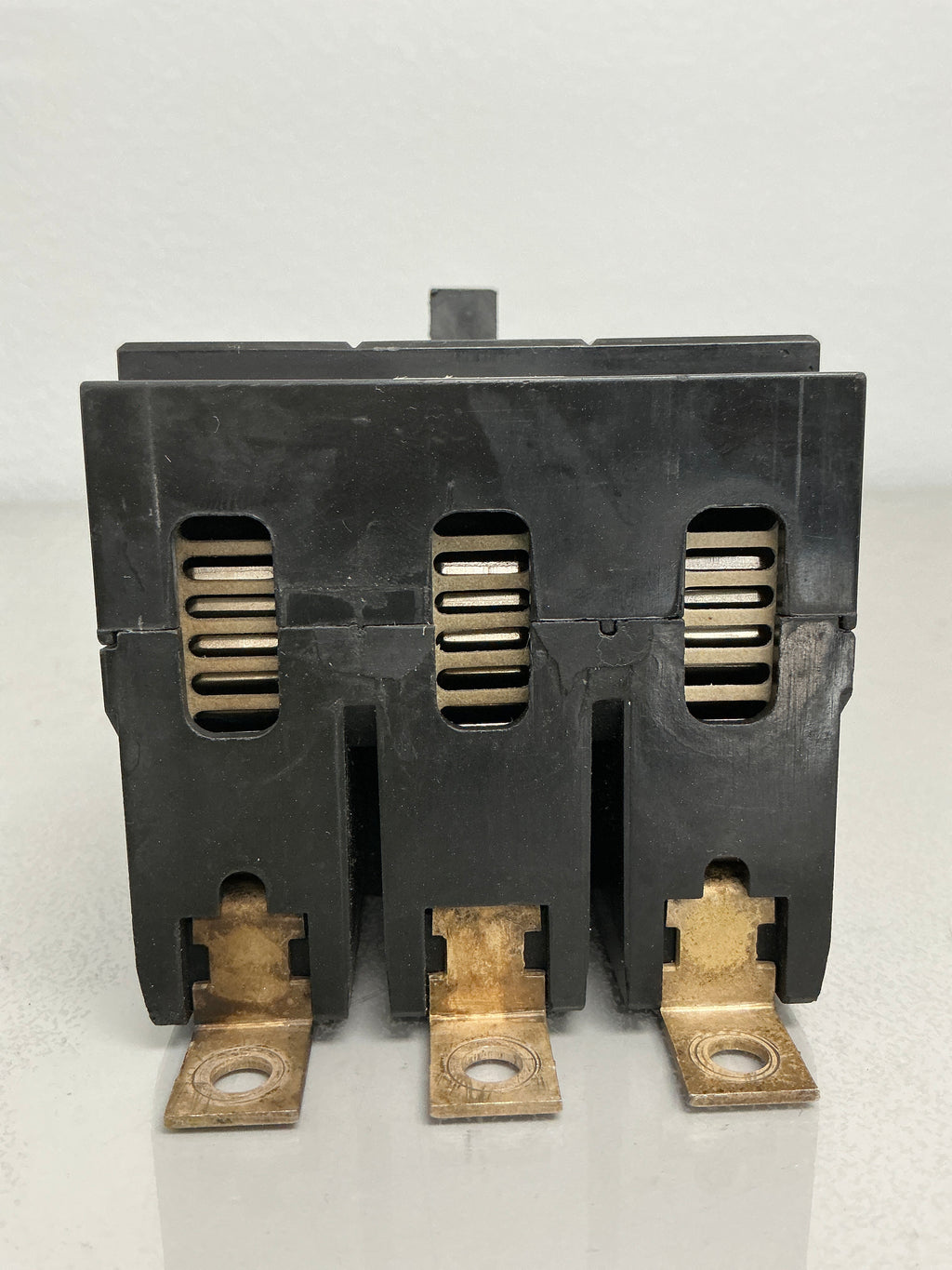 Used GHB3040 3 Pole, 40Amps, 277/480 Volts