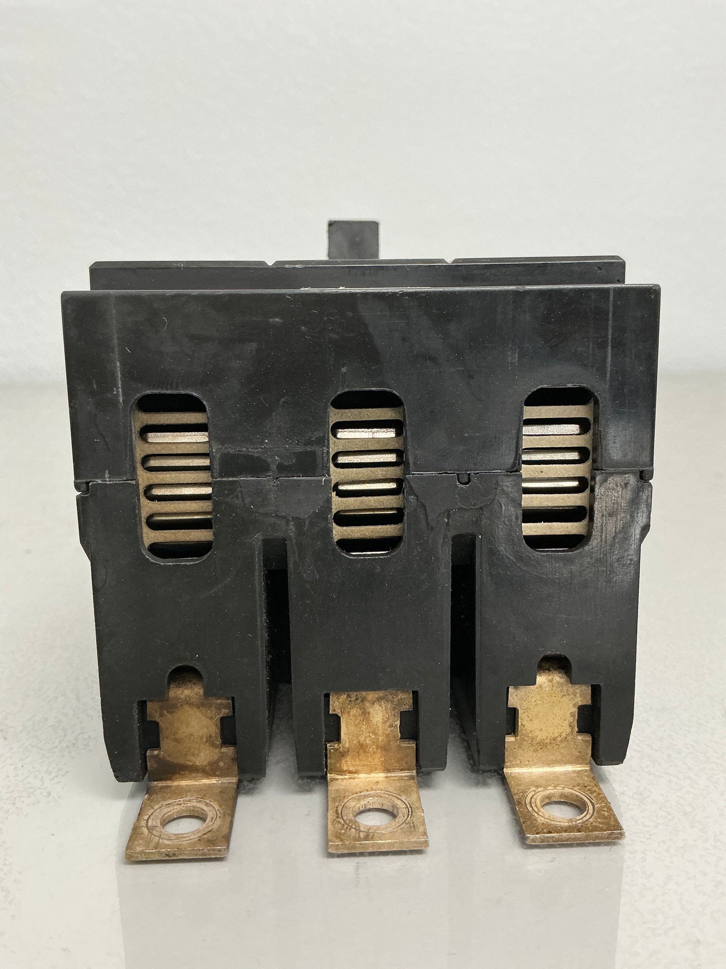 Used GHB3040 3 Pole, 40Amps, 277/480 Volts