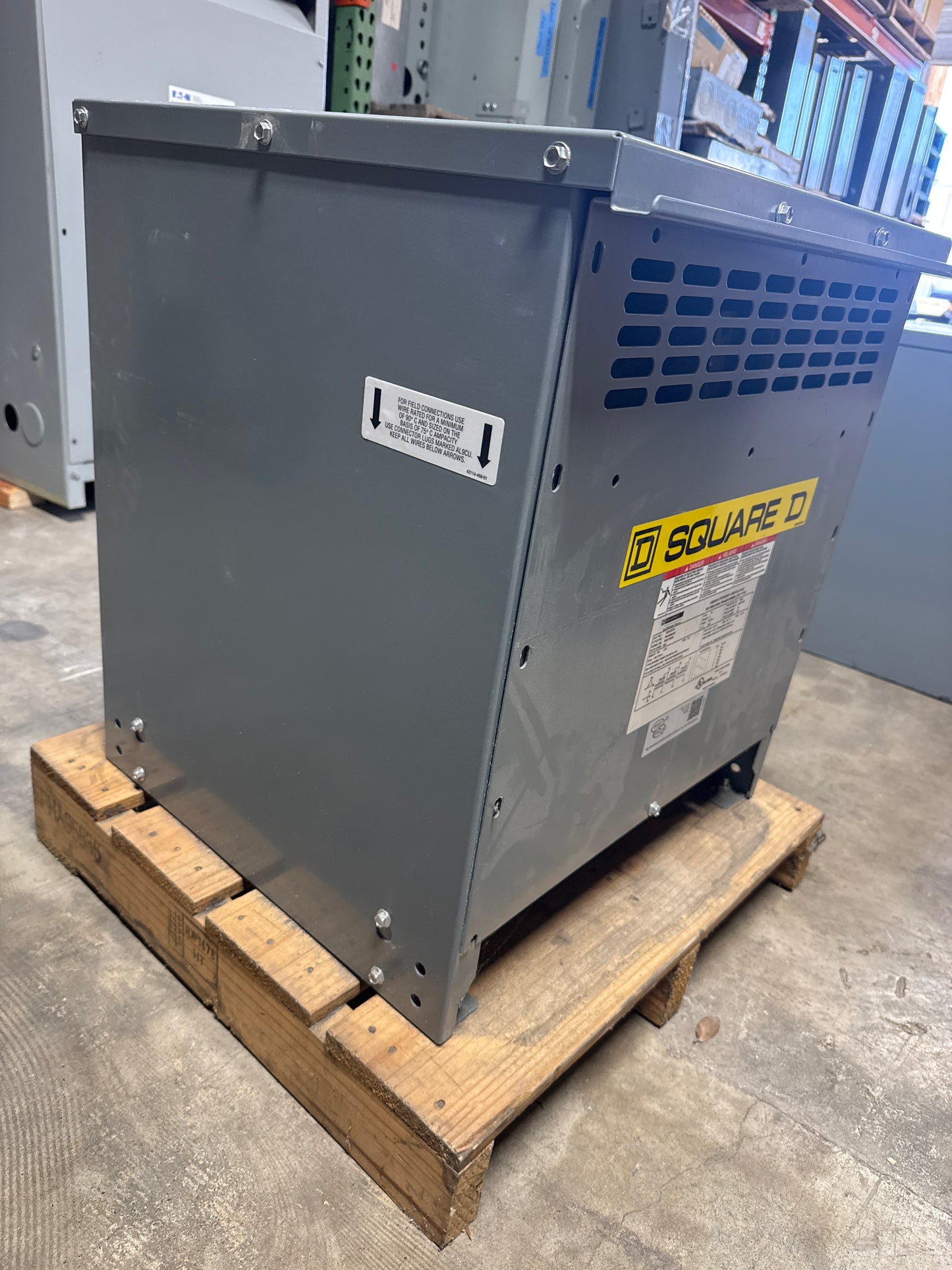 New Square D 15 KVA Transformer, Primary 480, Seconday 208/120 Volts (item#t12)