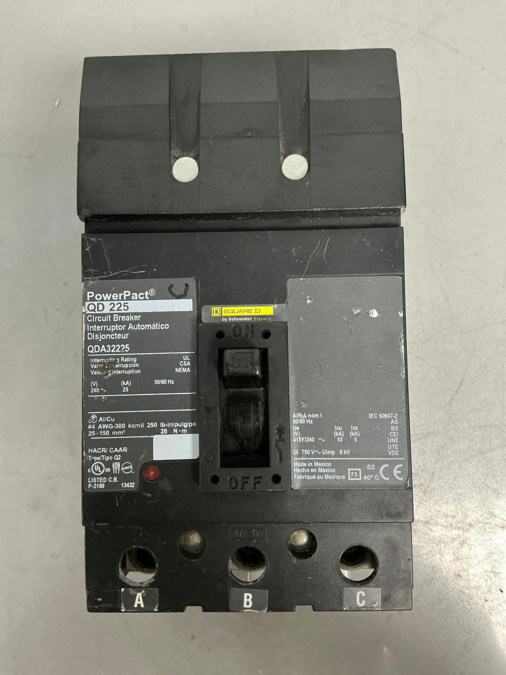 Used Square D QDA32225 3 Pole, 225 Amps, 600 Volts
