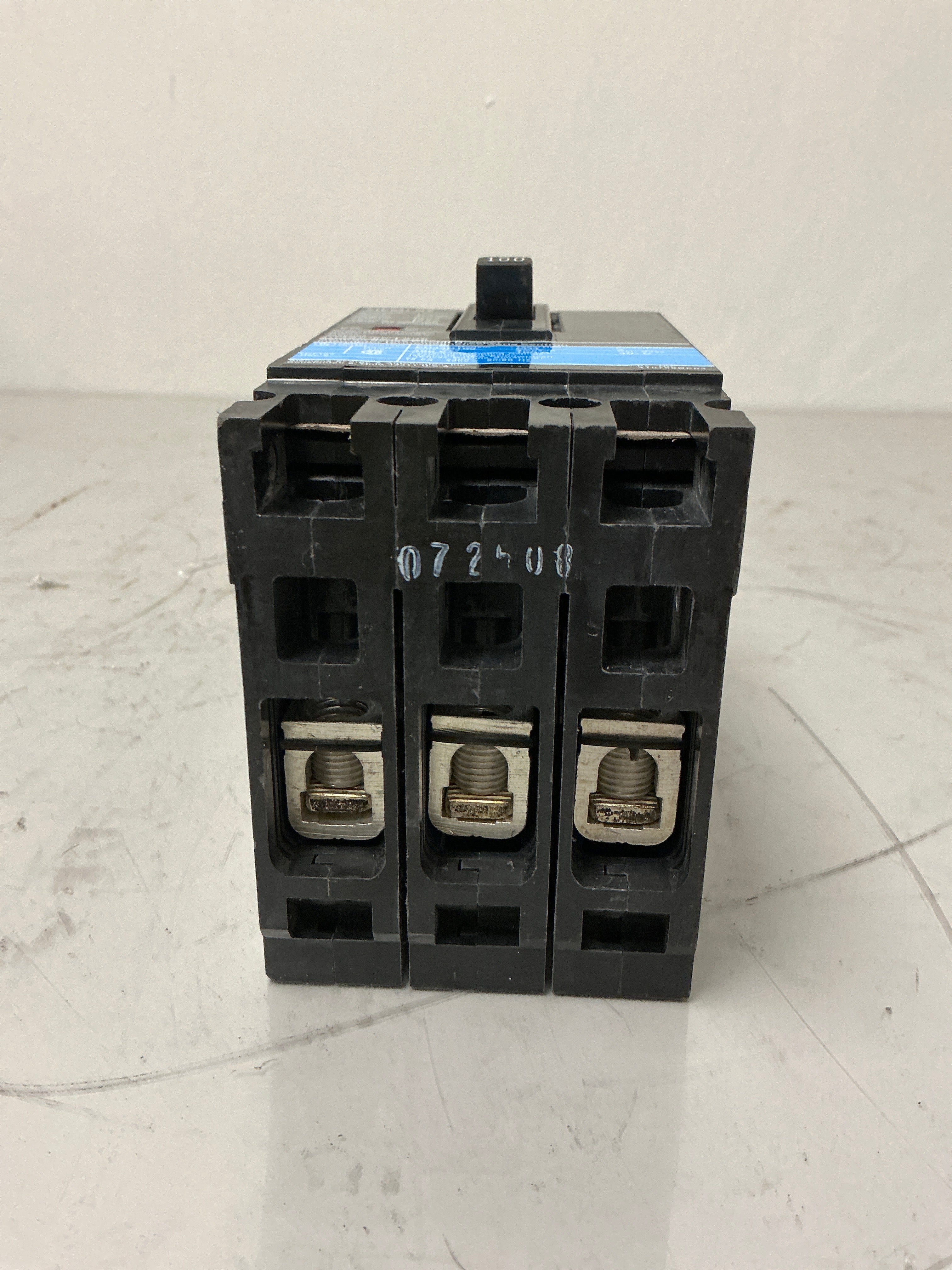 Used Siemens ED43B100 3 Pole, 100 Amps, 480 Volts Circuit Breaker