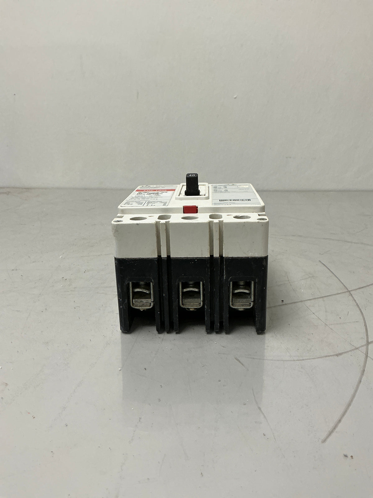 Used Eaton FDC3040 3 Poles, 40 Amps, 600 Volts Circuit Breaker