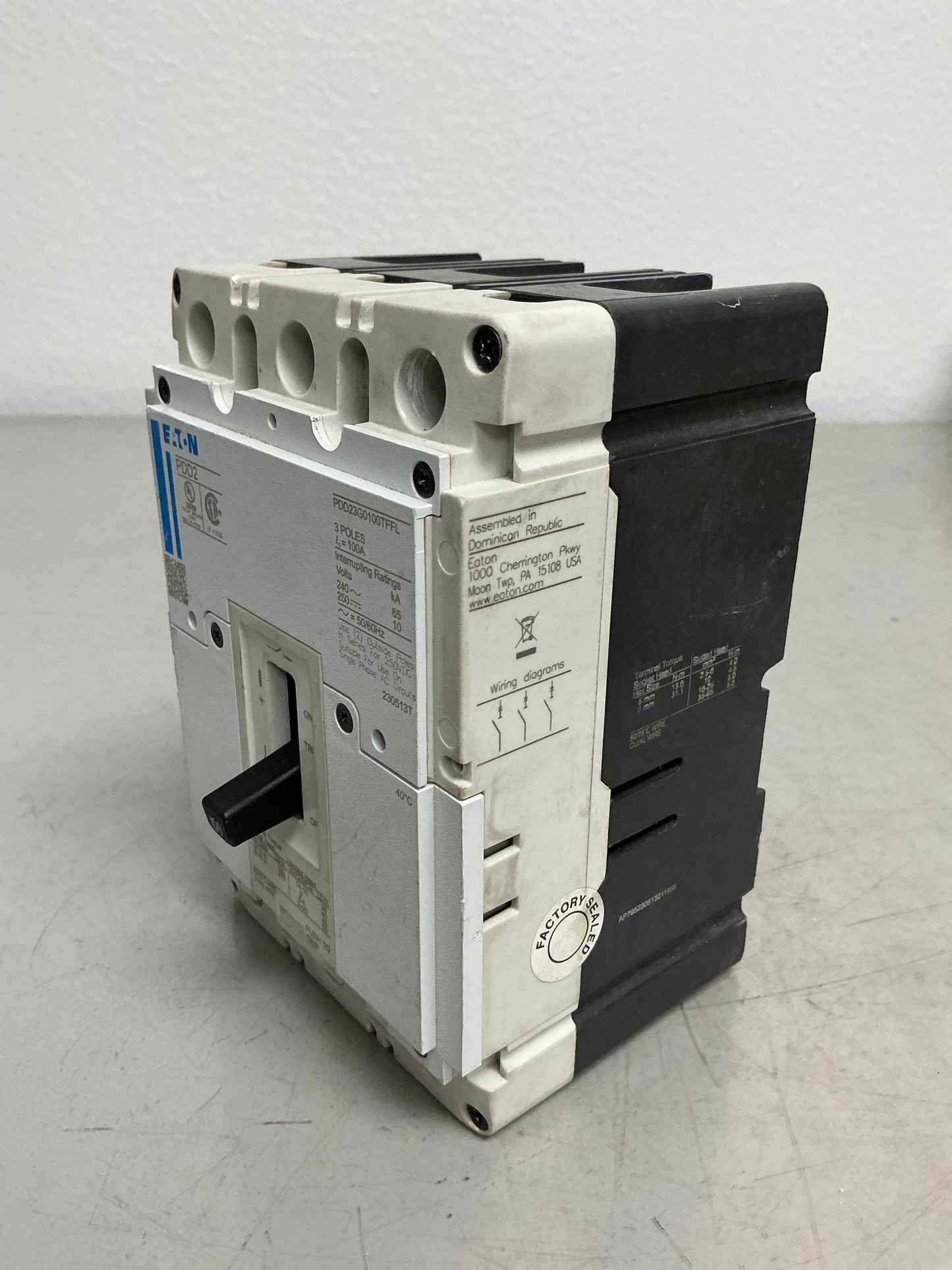 Used Eaton PDD23G0100TFFL 3 Poles, 100 Amps