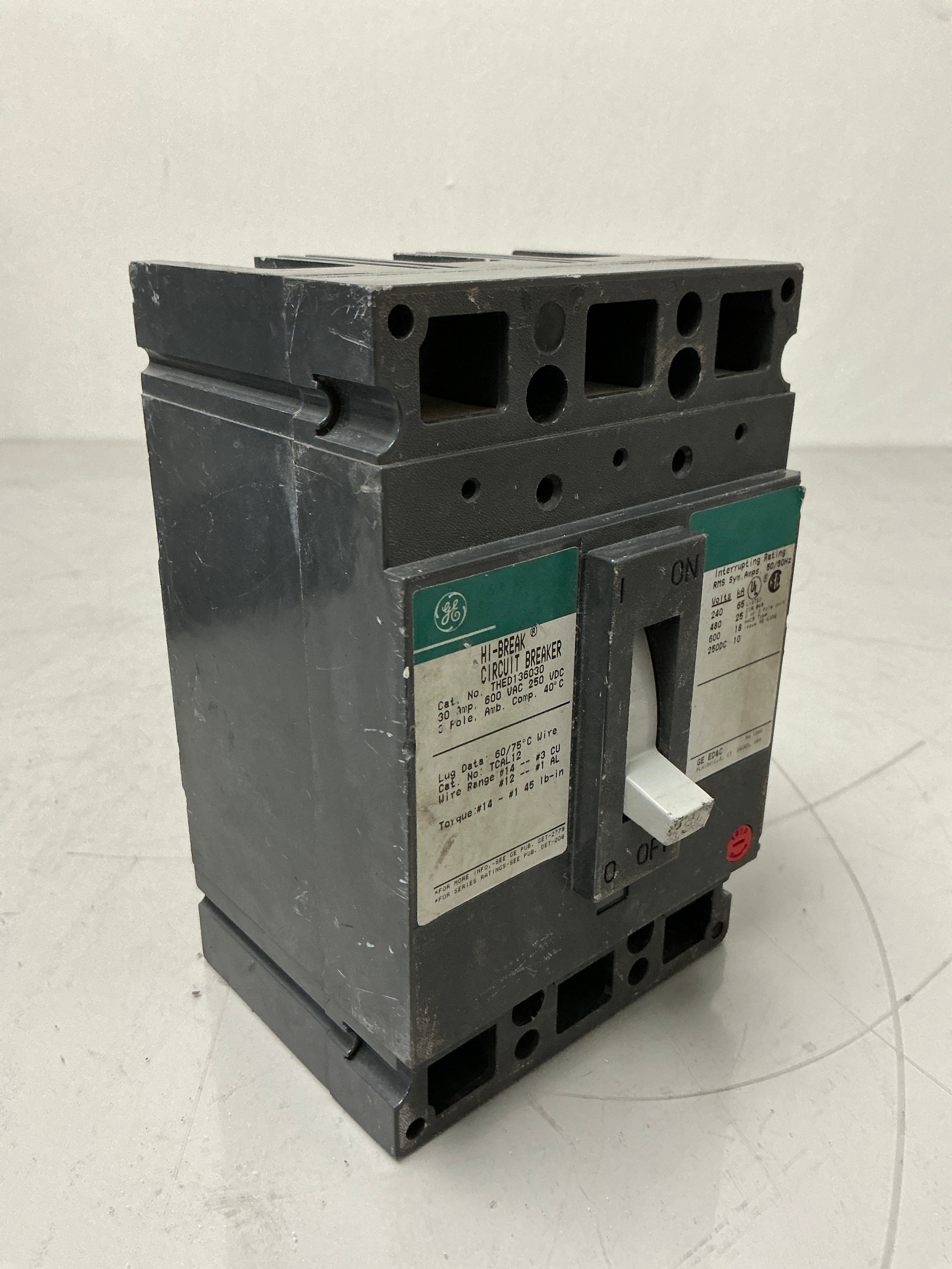Used THED136030 3 Pole, 30 Amps, 600 Volts Circuit Breaker