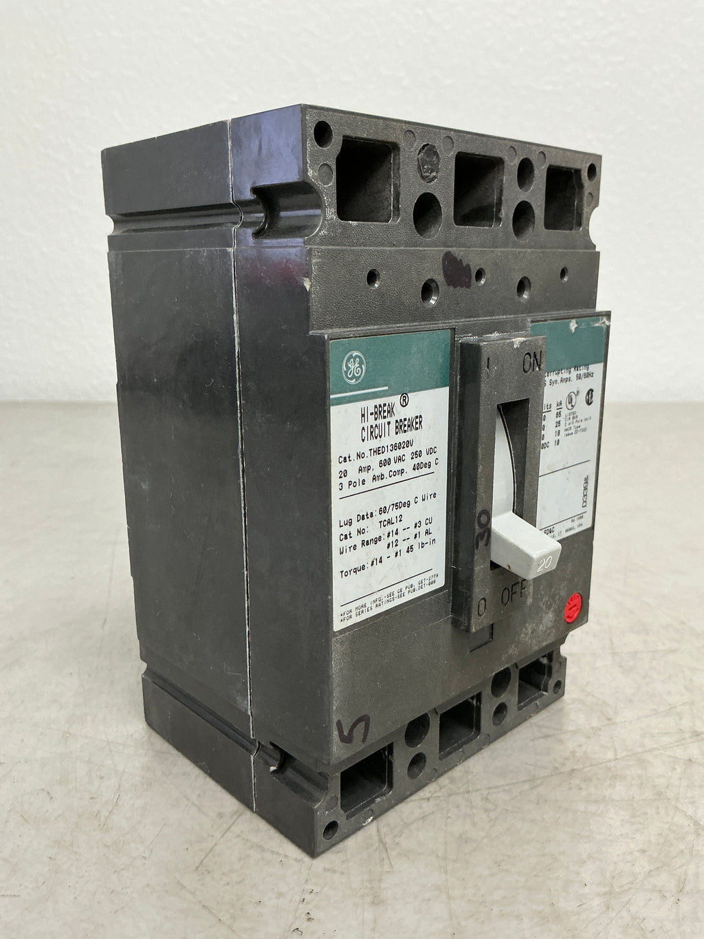 Used THED136020V 3 Pole, 20 Amps, 600 Volts Circuit Breaker