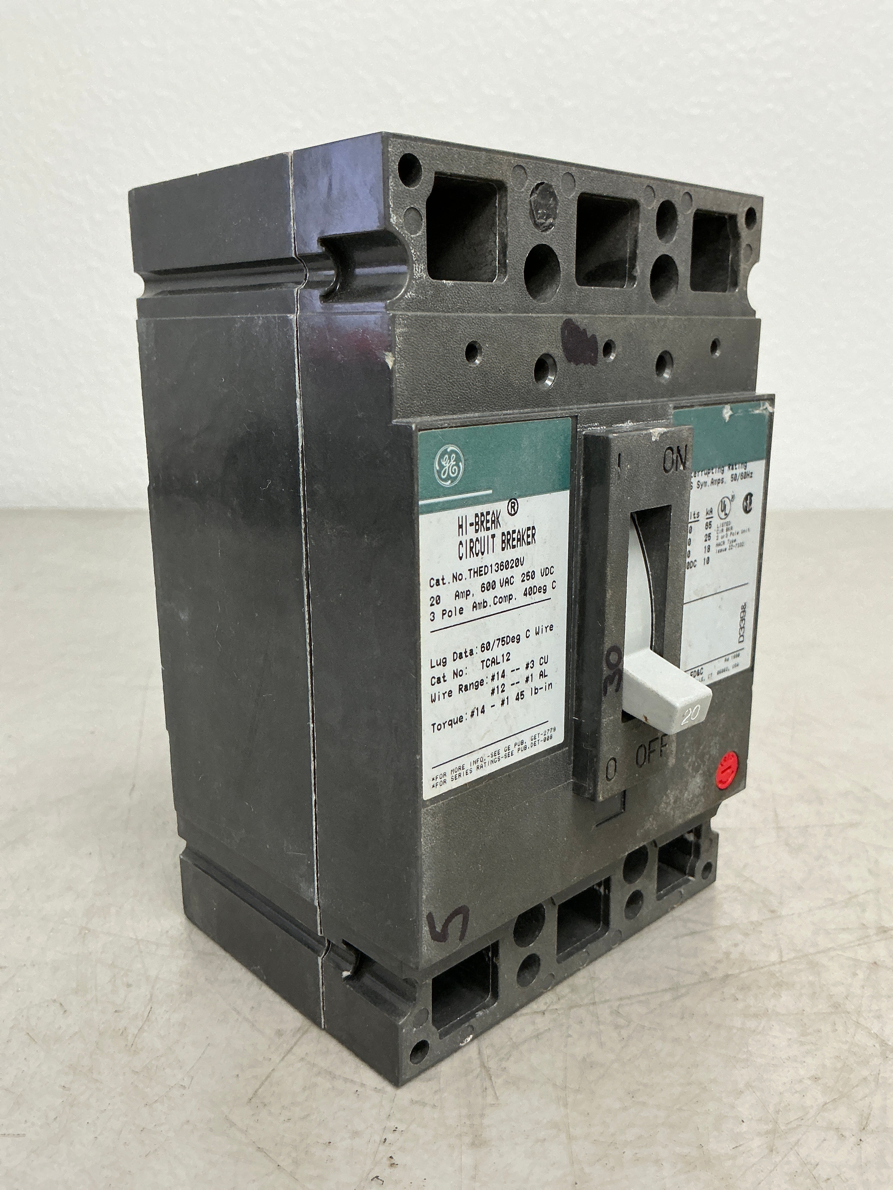 Used THED136020V 3 Pole, 20 Amps, 600 Volts Circuit Breaker