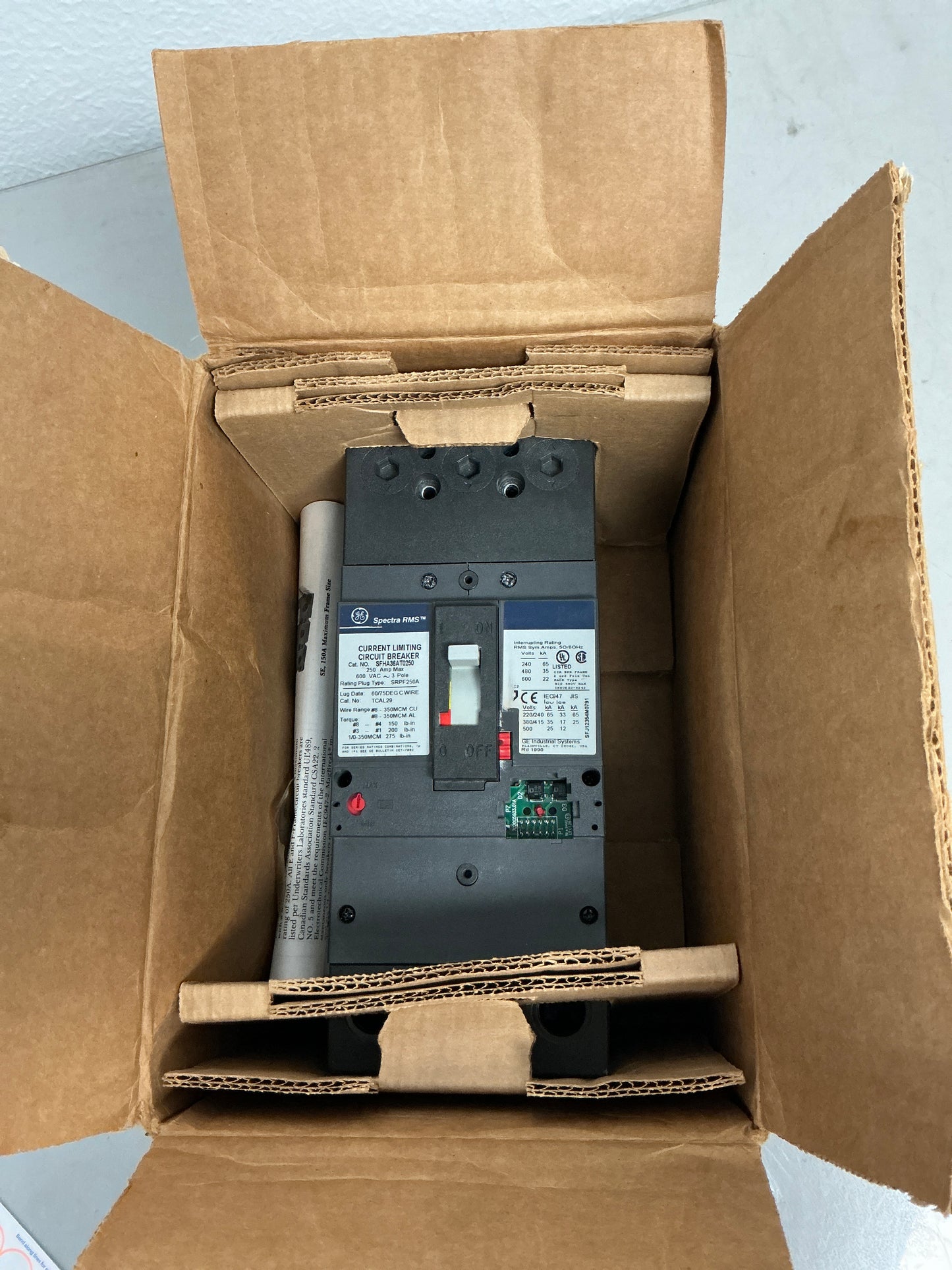 New SFHA36AT0250 3 Poles, 250 Amps, 600 Volts