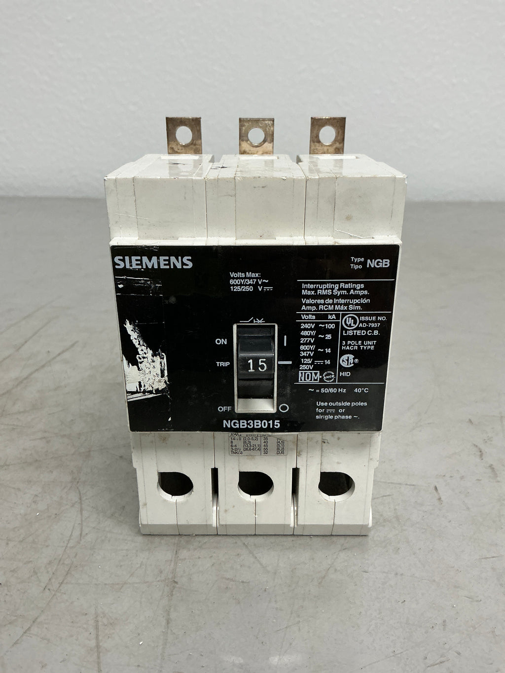 Used Siemens NGB3B015 3 Pole, 15 Amps, 480 Volts
