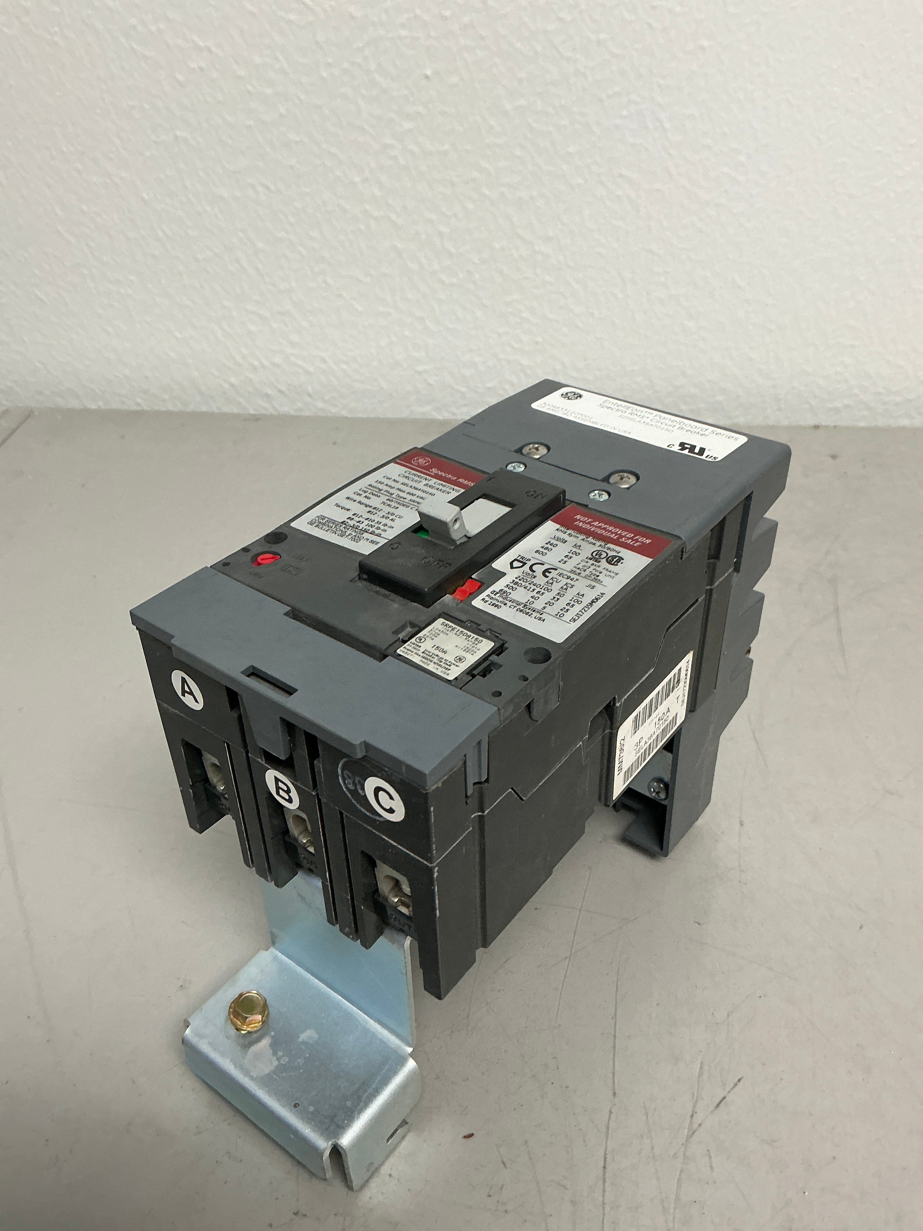 New EZSELA36AT0150 3 Poles, 150 Amps, 600 Volts