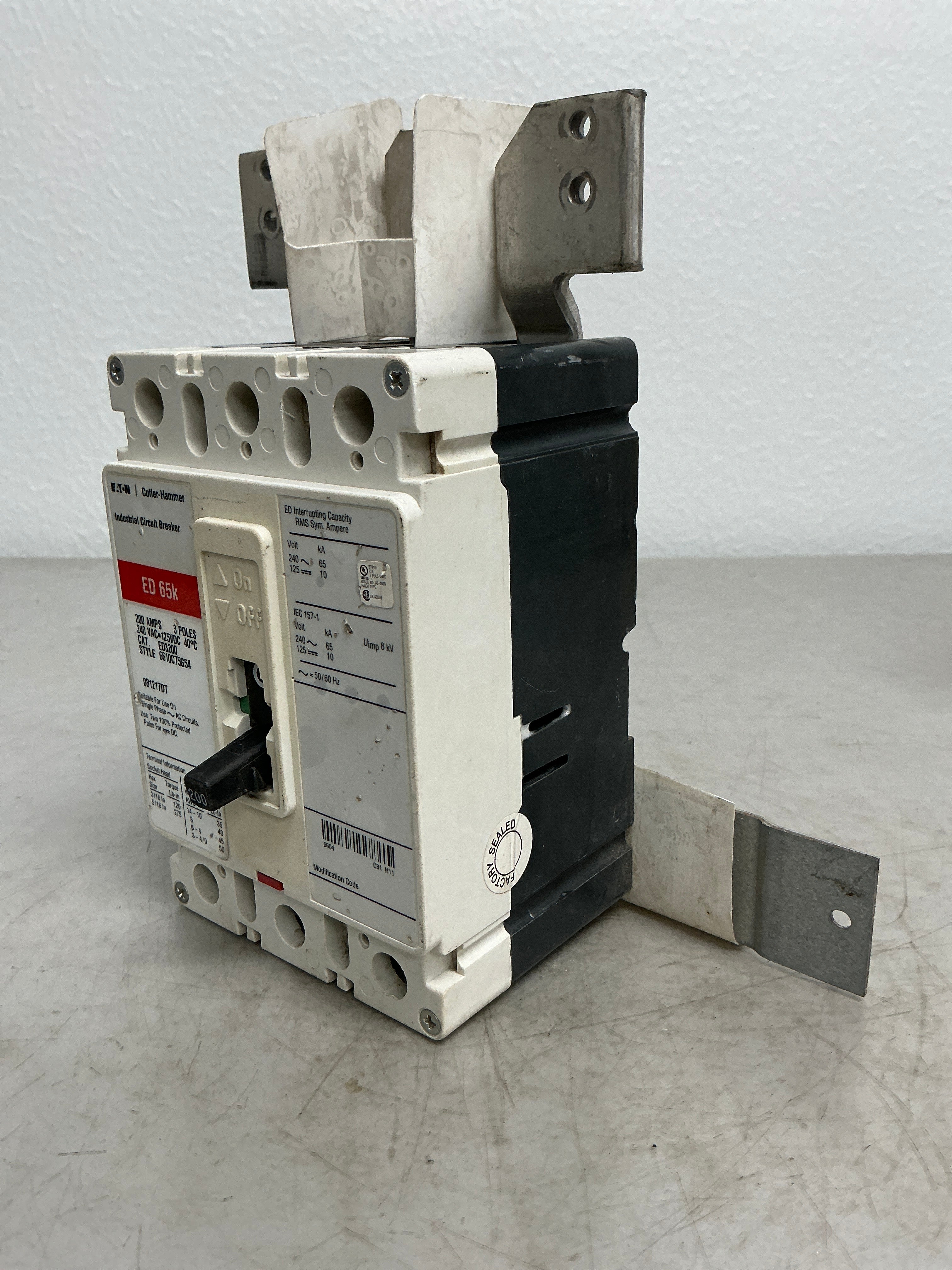 Used Eaton ED3200 3 Pole, 200 Amps, 240 Volts Circuit Breaker