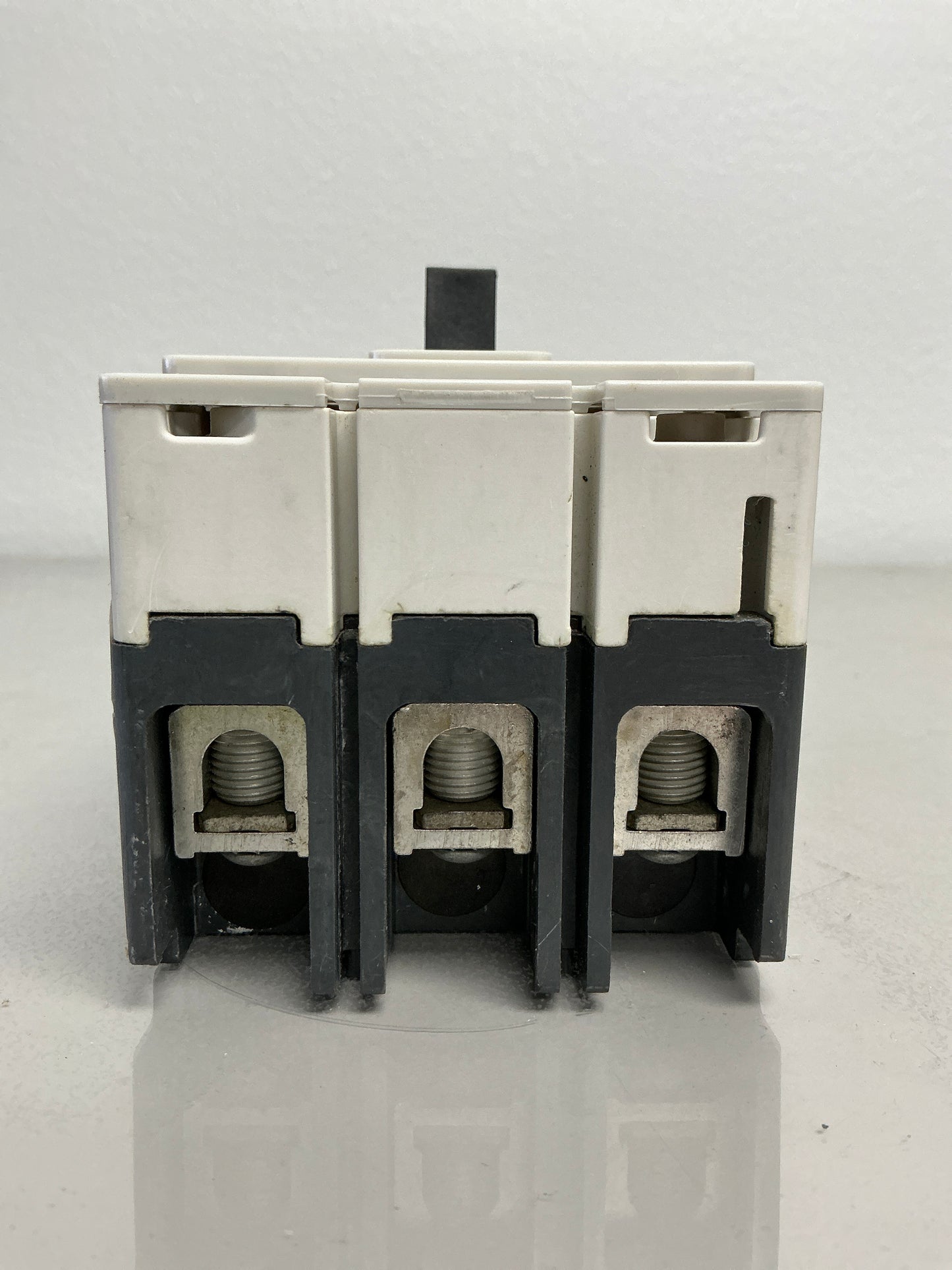 New Siemens HEB3B080B 80 Amps, 3 Pole, 480 Volts