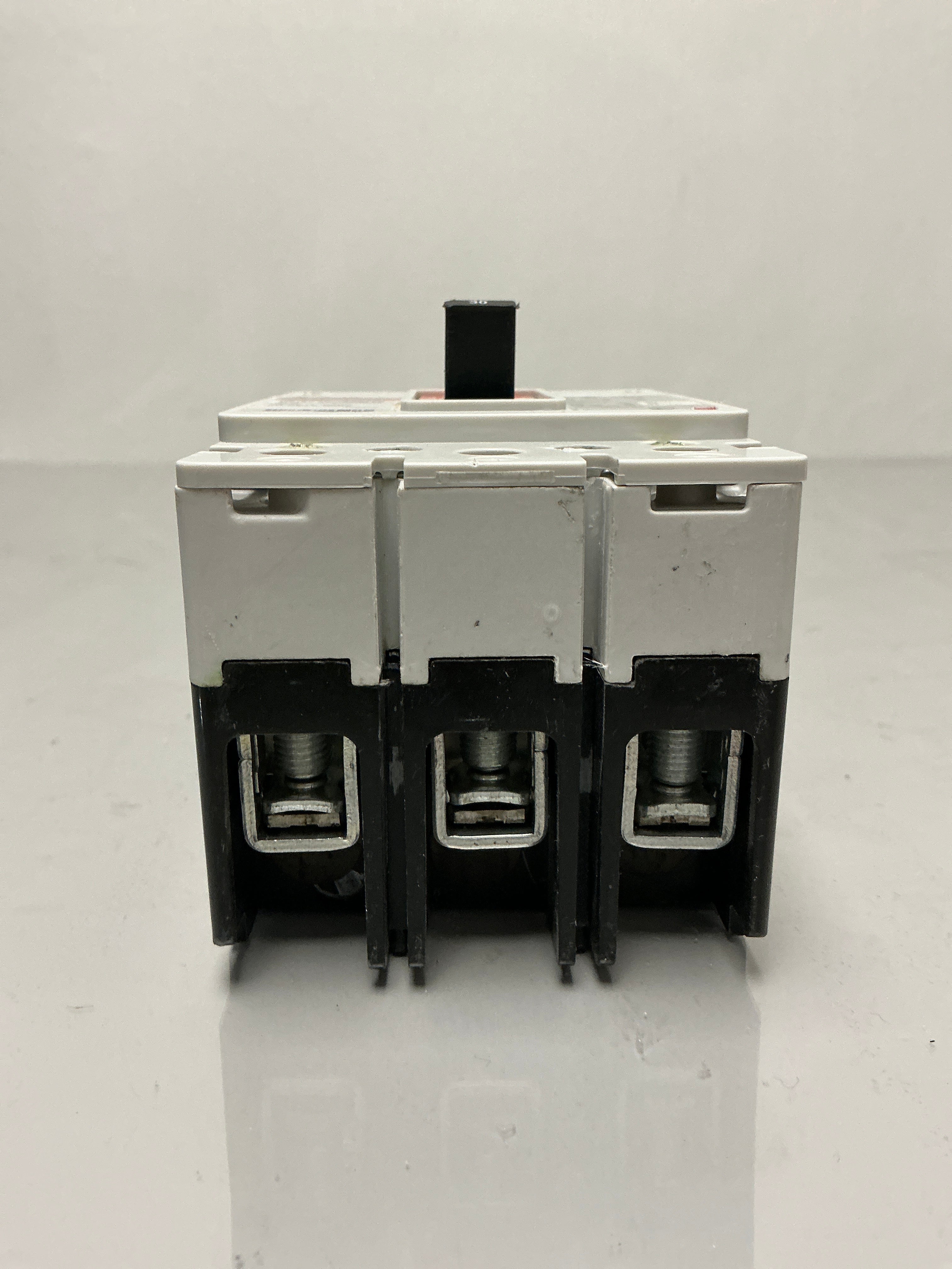 Used Siemens EGH3030FFG 3 Pole, 30 Amps, Circuit Breaker