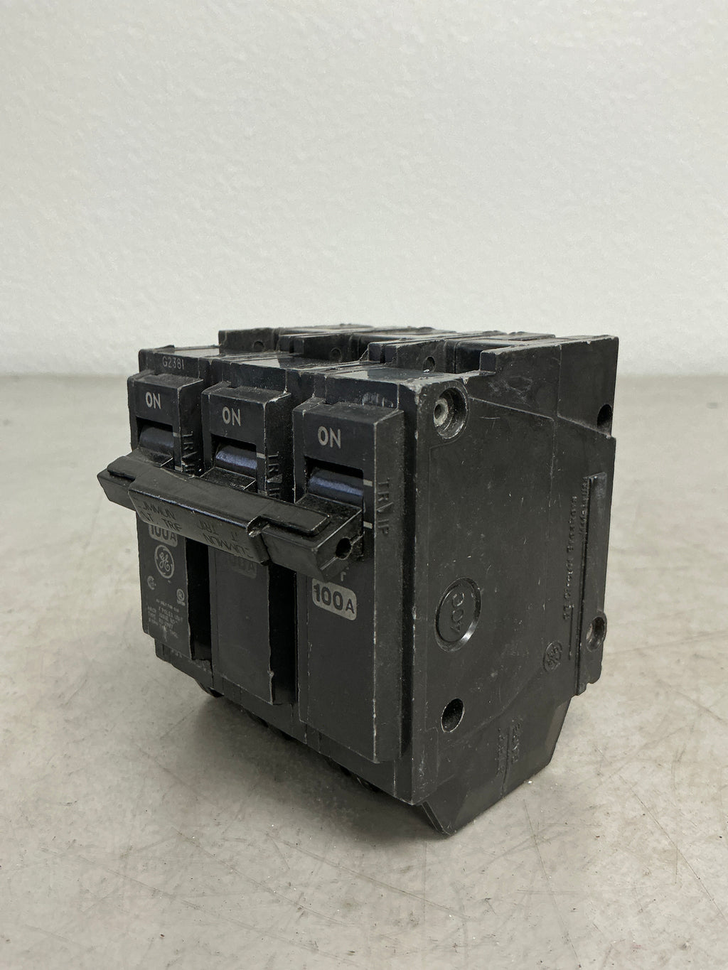 Used THQL32100 3 Pole, 100 Amps, 240 Volts