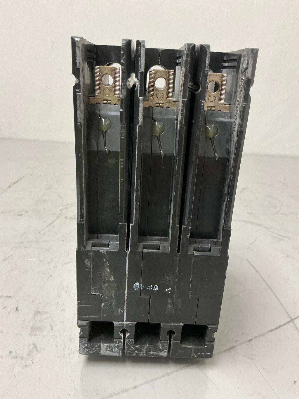 Used Siemens HHED63B100 3 Pole, 100 Amps, 600 Volts Circuit Breaker
